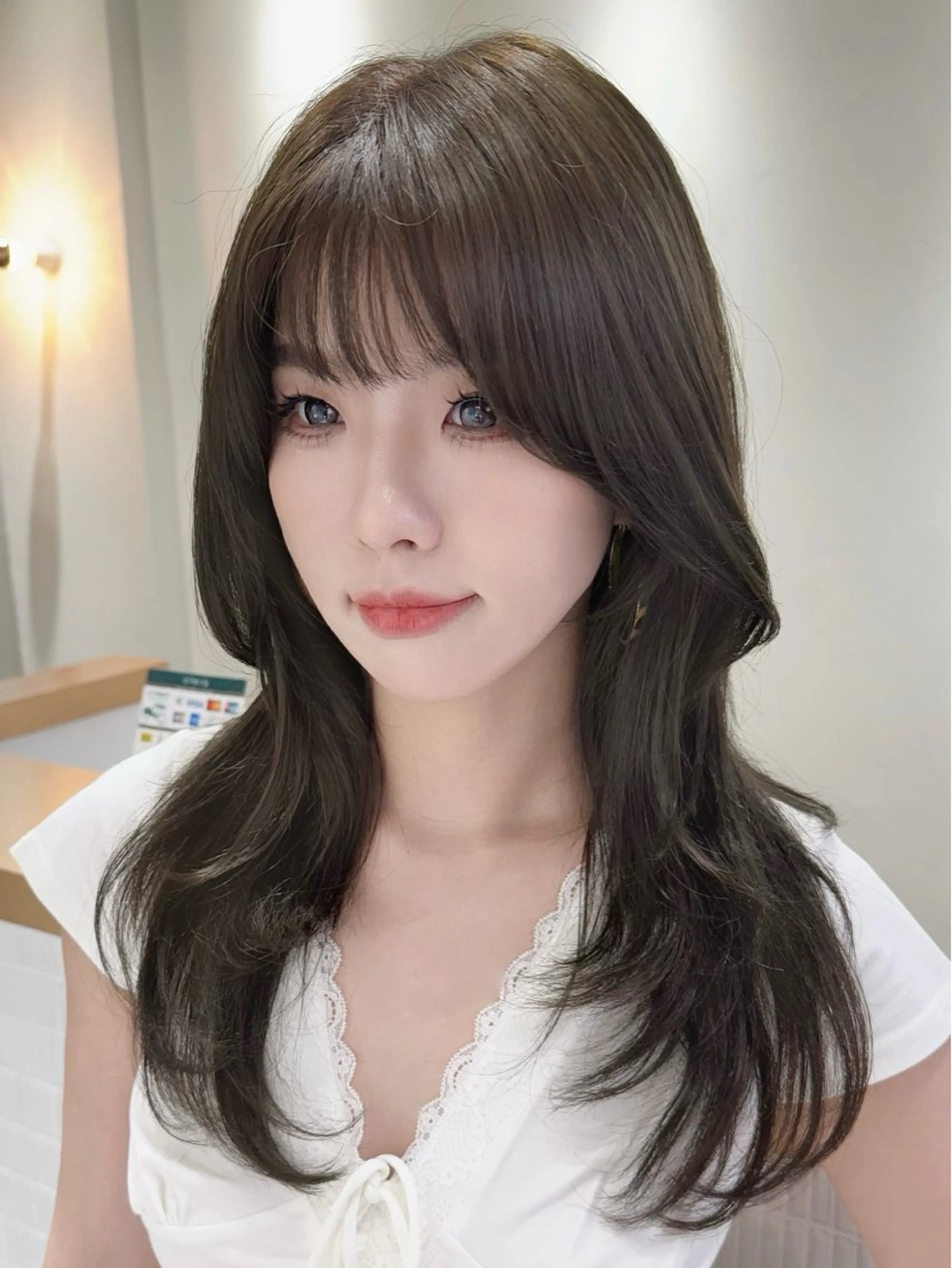 セミロング ハッシュカット 韓国風ヘア レイヤーカット ワンホンレイヤー 難波/レイヤーカット zina【辻優也】のヘアスタイル