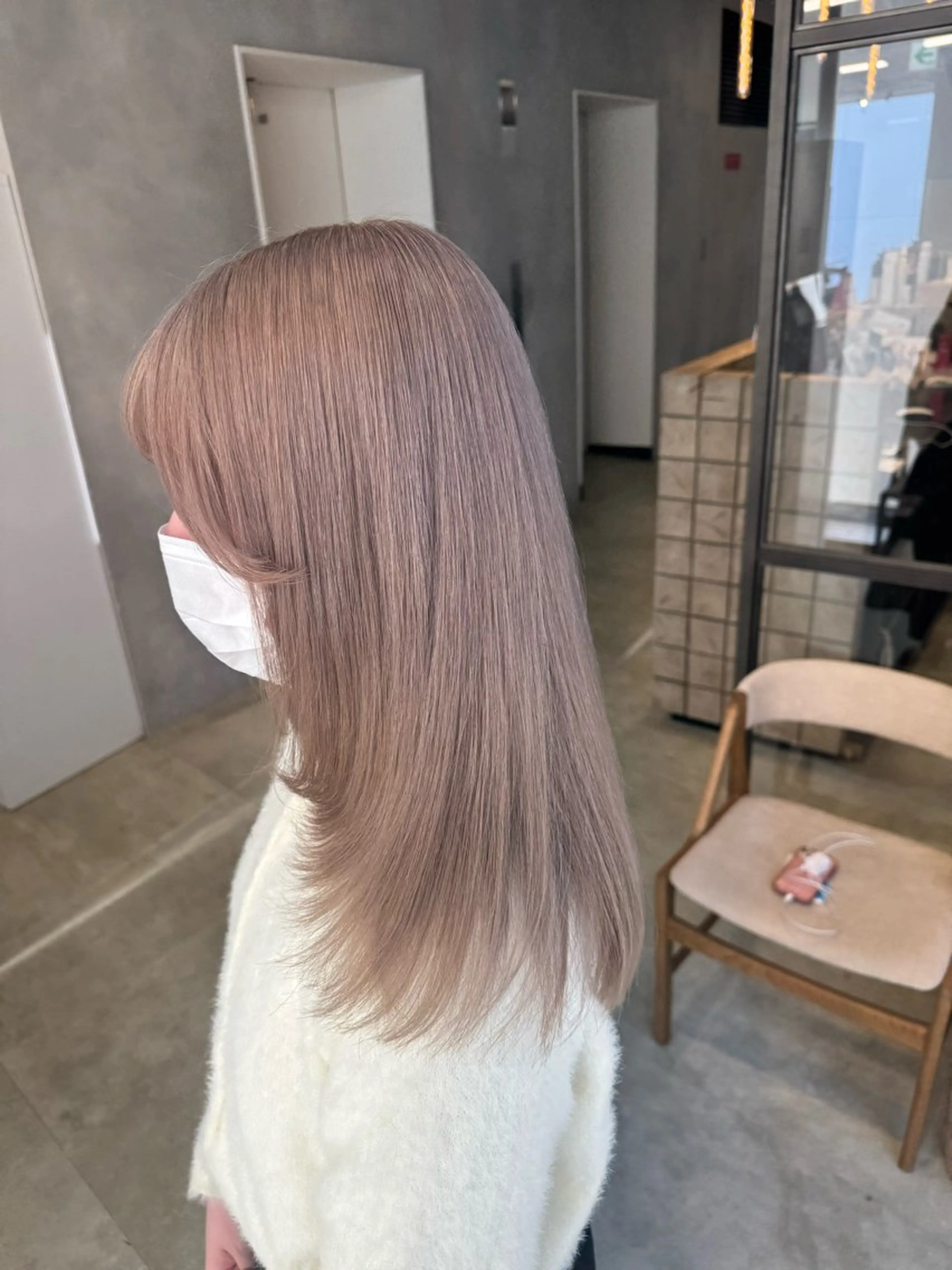 カラー ベージュカラー ブリーチ ホワイトベージュ カット ヘアカラー トリートメント 透明感カラー✨艶髪 制作🌱山根あゆみのヘアスタイル