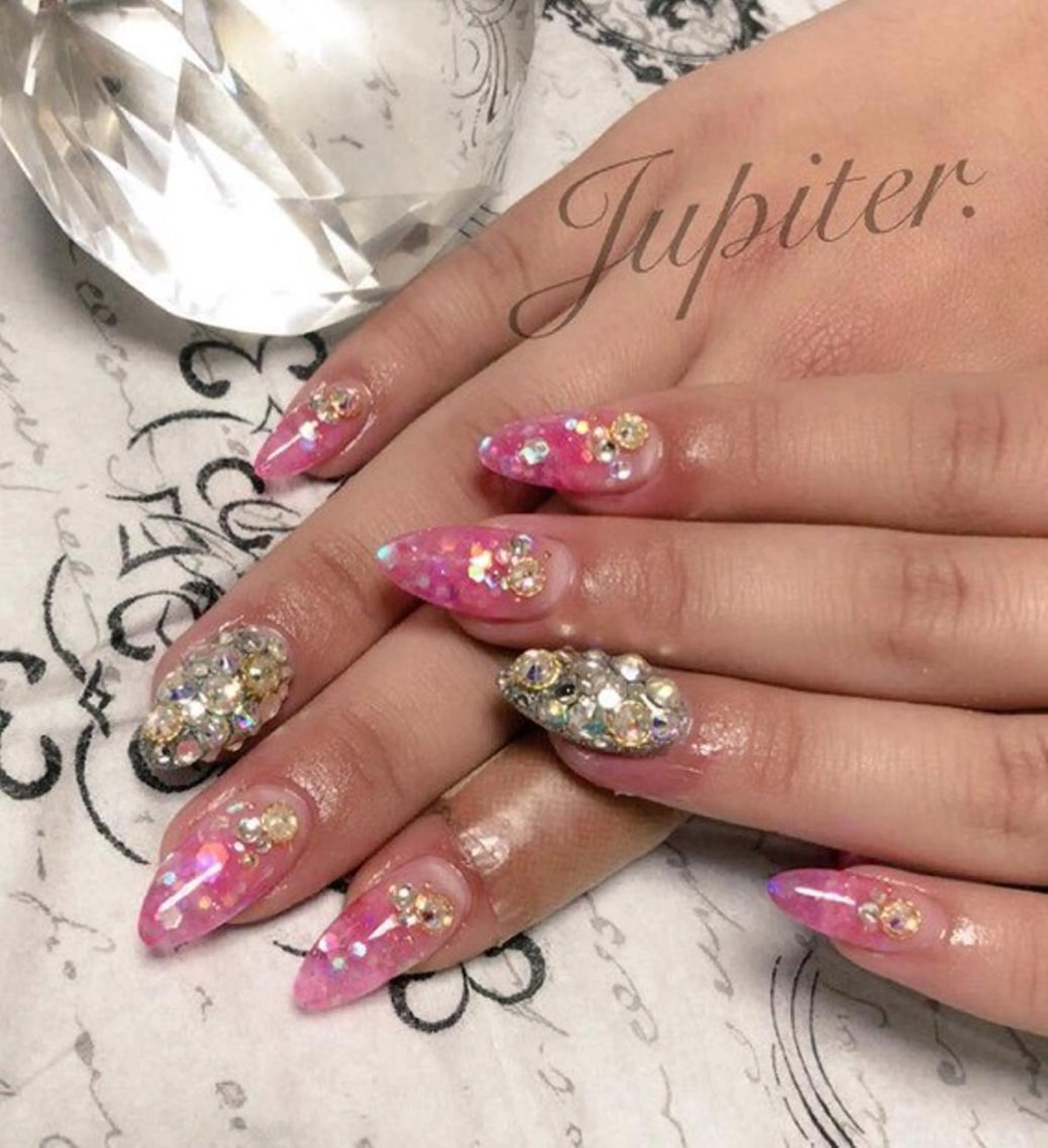 ネイル グラデーション ピンク PrivateSalon Jupiter所属・Jupiter .のネイルデザイン