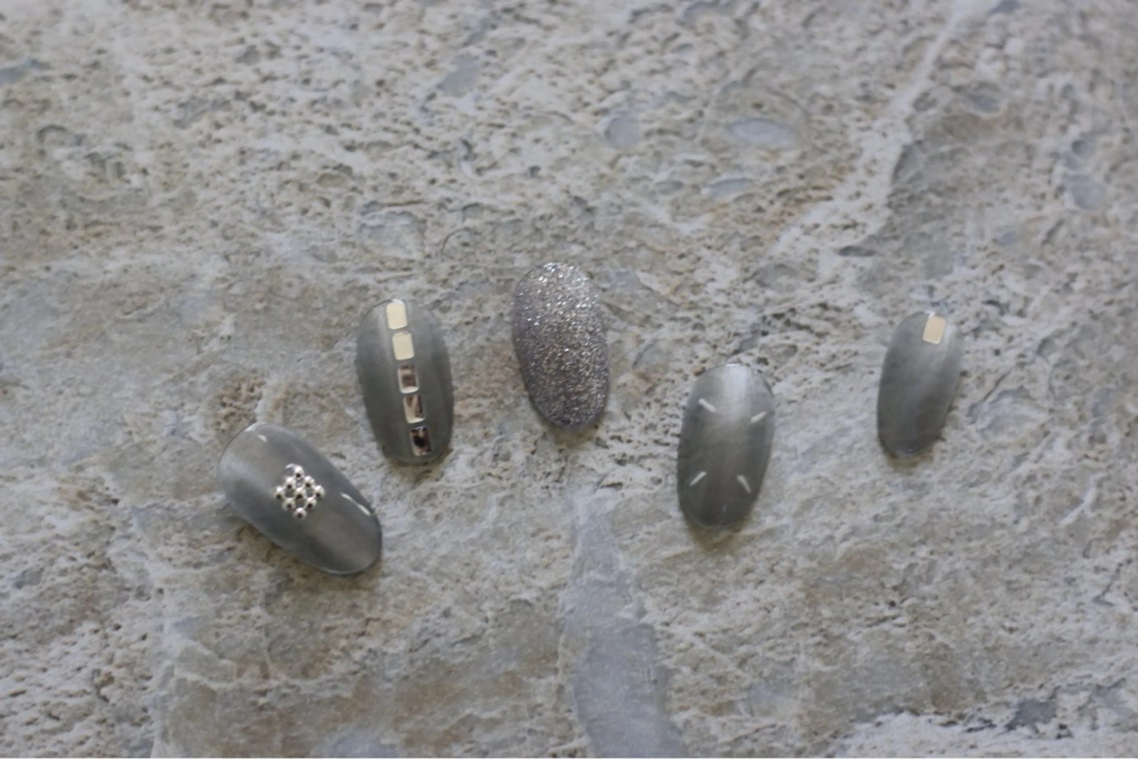 ネイル アートネイル 市川 沙希子のネイルデザイン