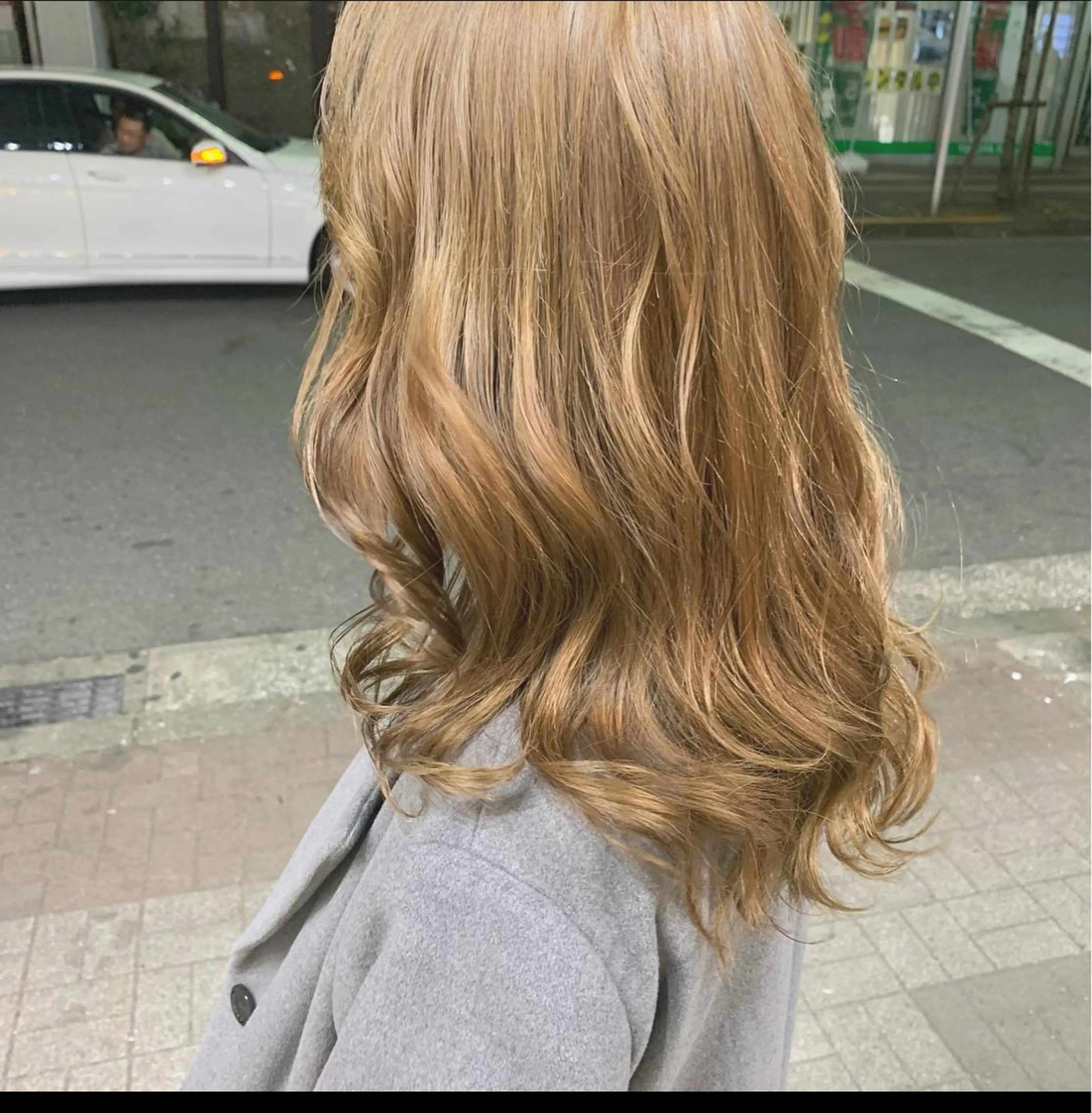 ロング カラー ベージュカラー ヘアカラー トリートメント 韓国ヘア🦋 MIYUのヘアスタイル