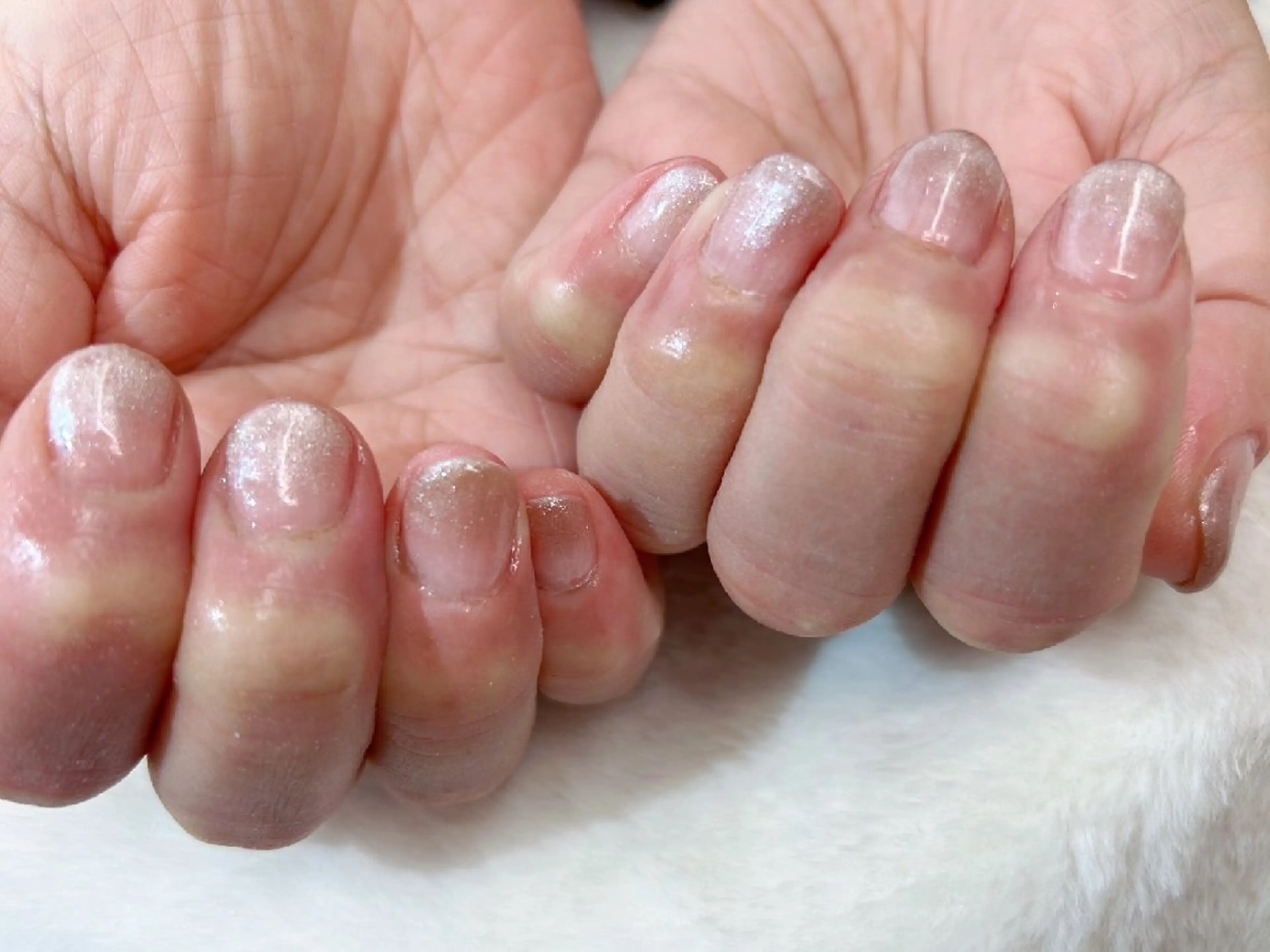 ネイル ジェルネイル グラデーション マグネットネイル パラジェル ハンドネイル ハンドケア 心斎橋Salon Epokkuのネイルデザイン