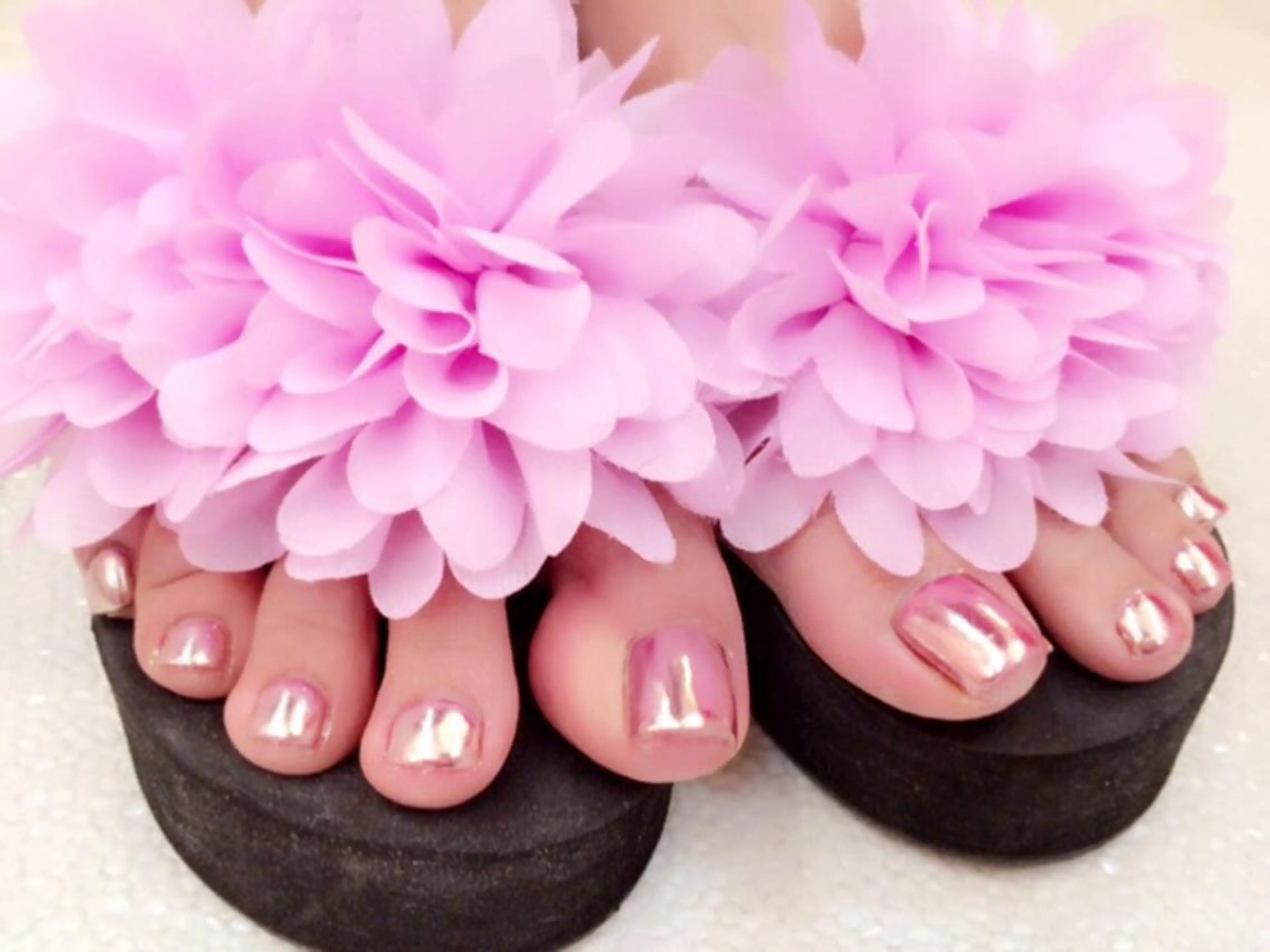 ショート カラー パーマ ヘアアレンジ メンズ キッズ ネイル マツエク・マツパ 付け放題 夏ネイル NAILSGOGO shibuyaのネイルデザイン