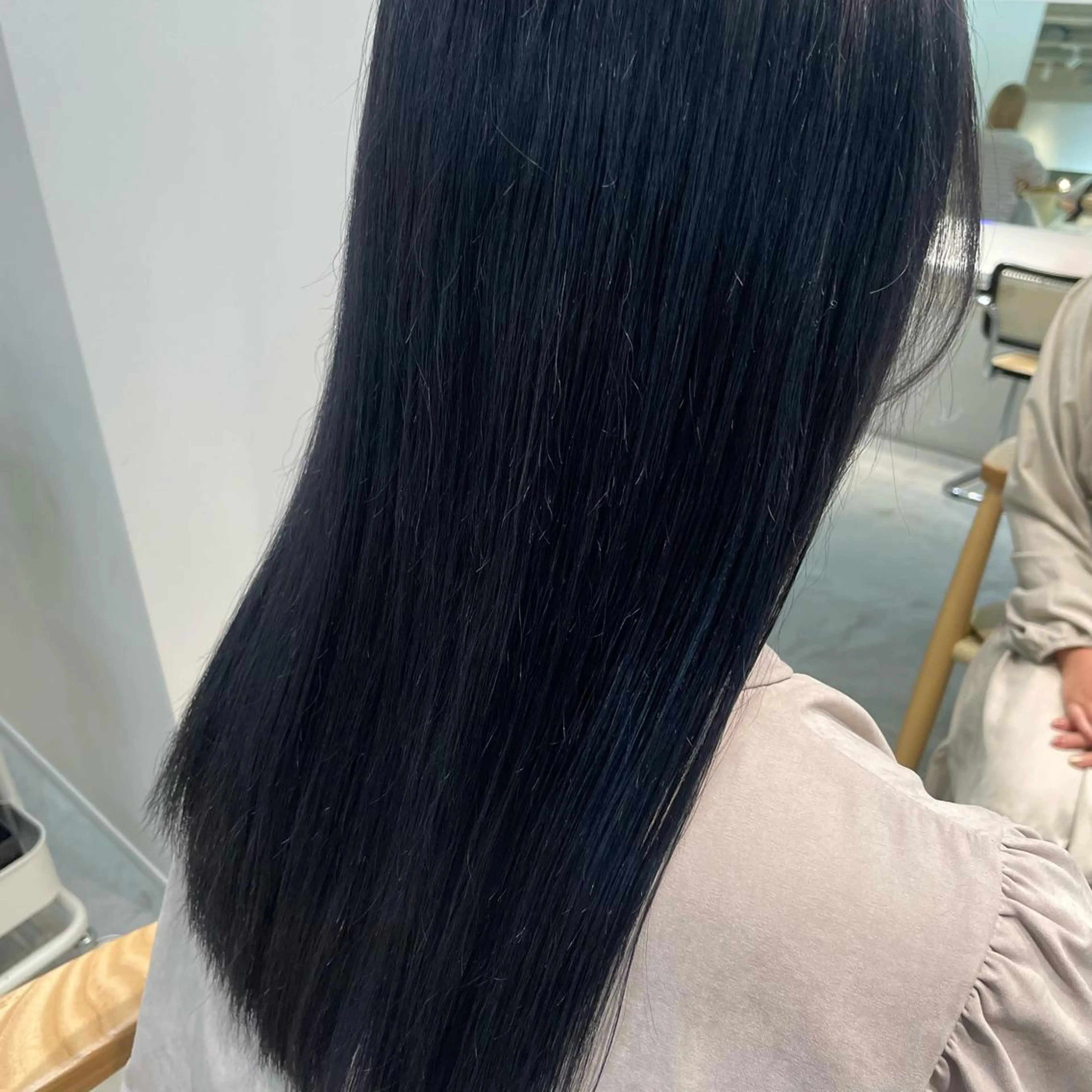 ロング カラー ブリーチ ネイビーカラー ロング fit/ madokaのヘアスタイル