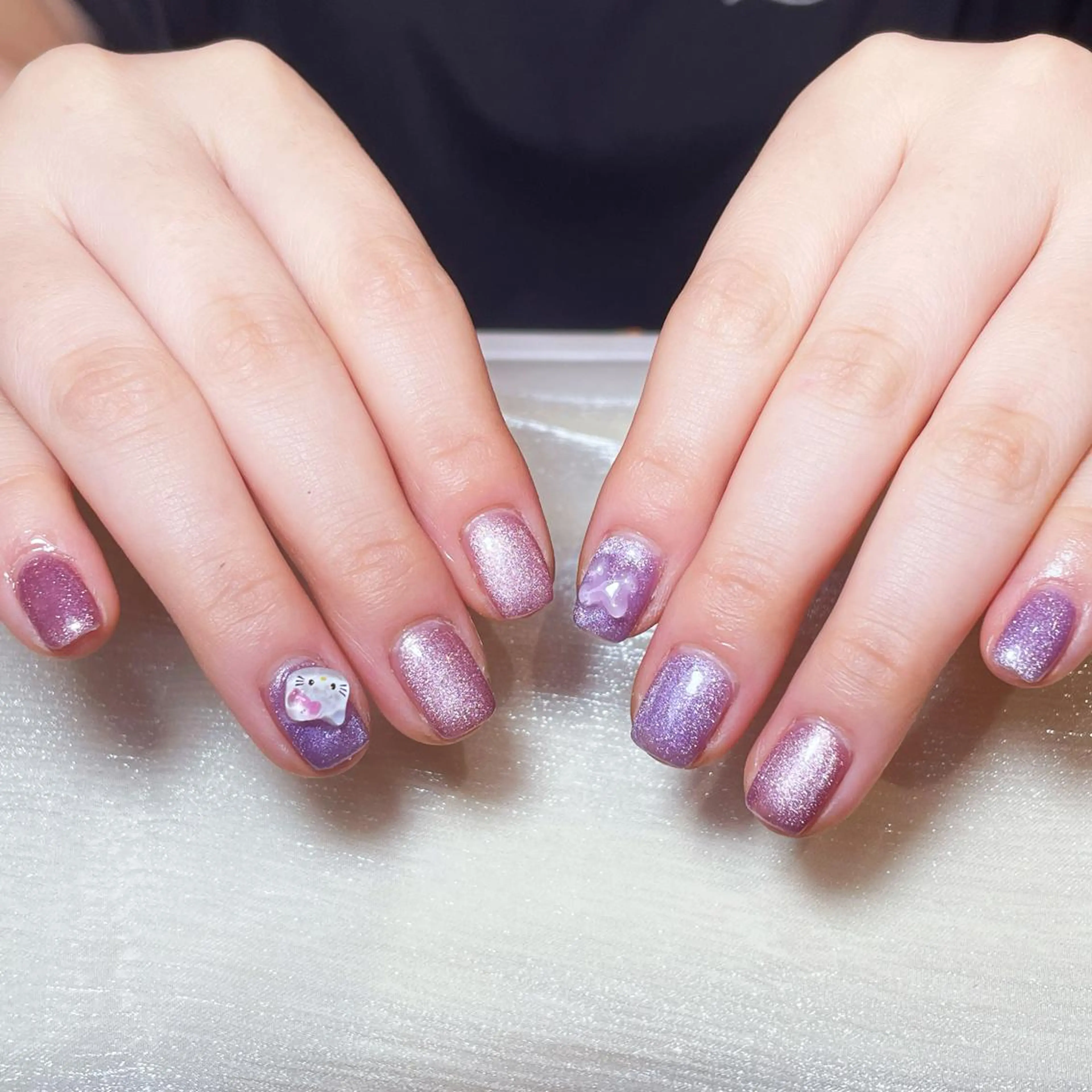 ネイル アートネイル オーロラネイル ガーリー キラキラネイル マグネットネイル ハンドネイル ハンドケア Diamond ✨のネイルデザイン