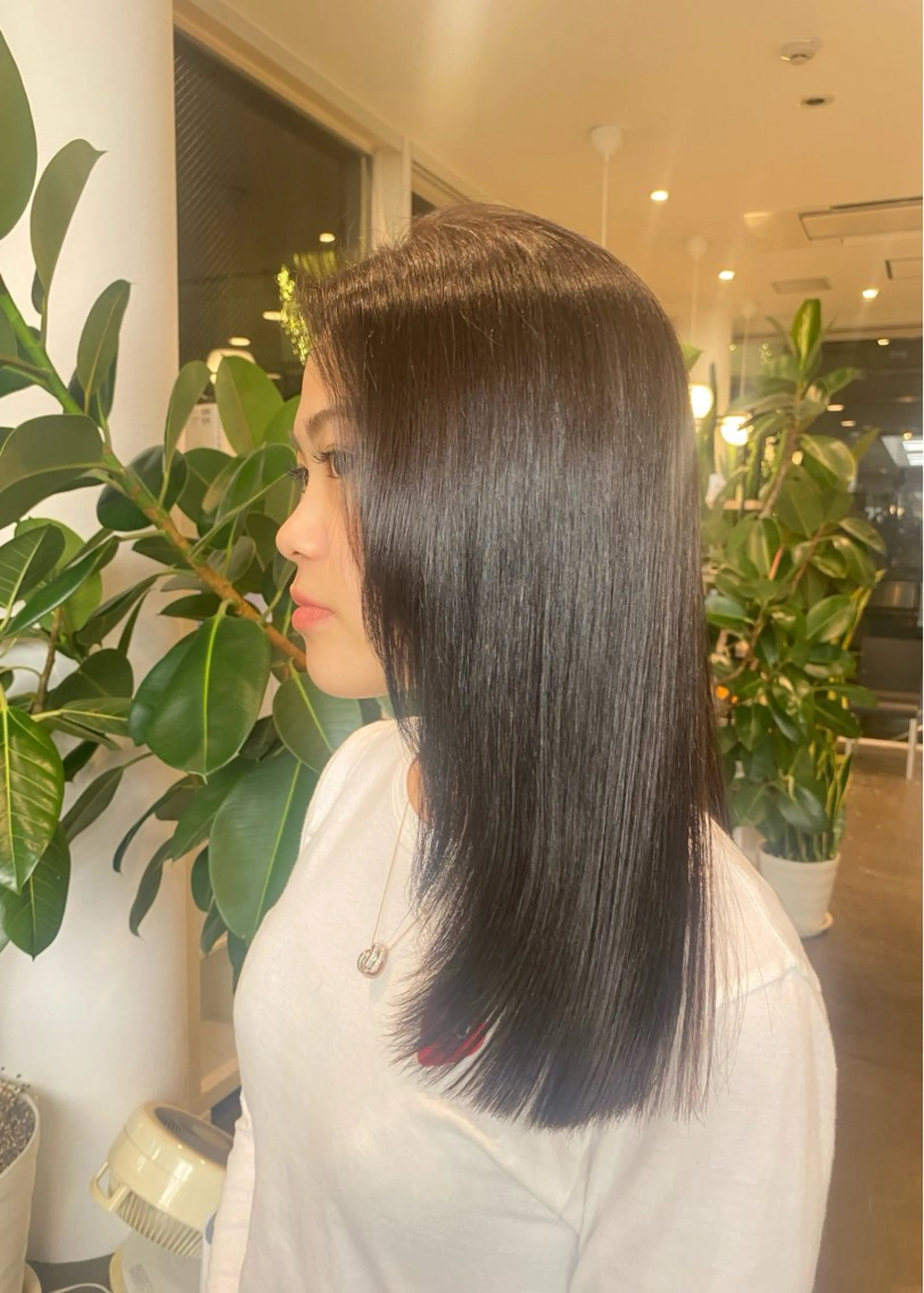 セミロング カラー DIFINOaoyama所属・🎧ayaka/ボブ /透明感カラー🩵のヘアスタイル