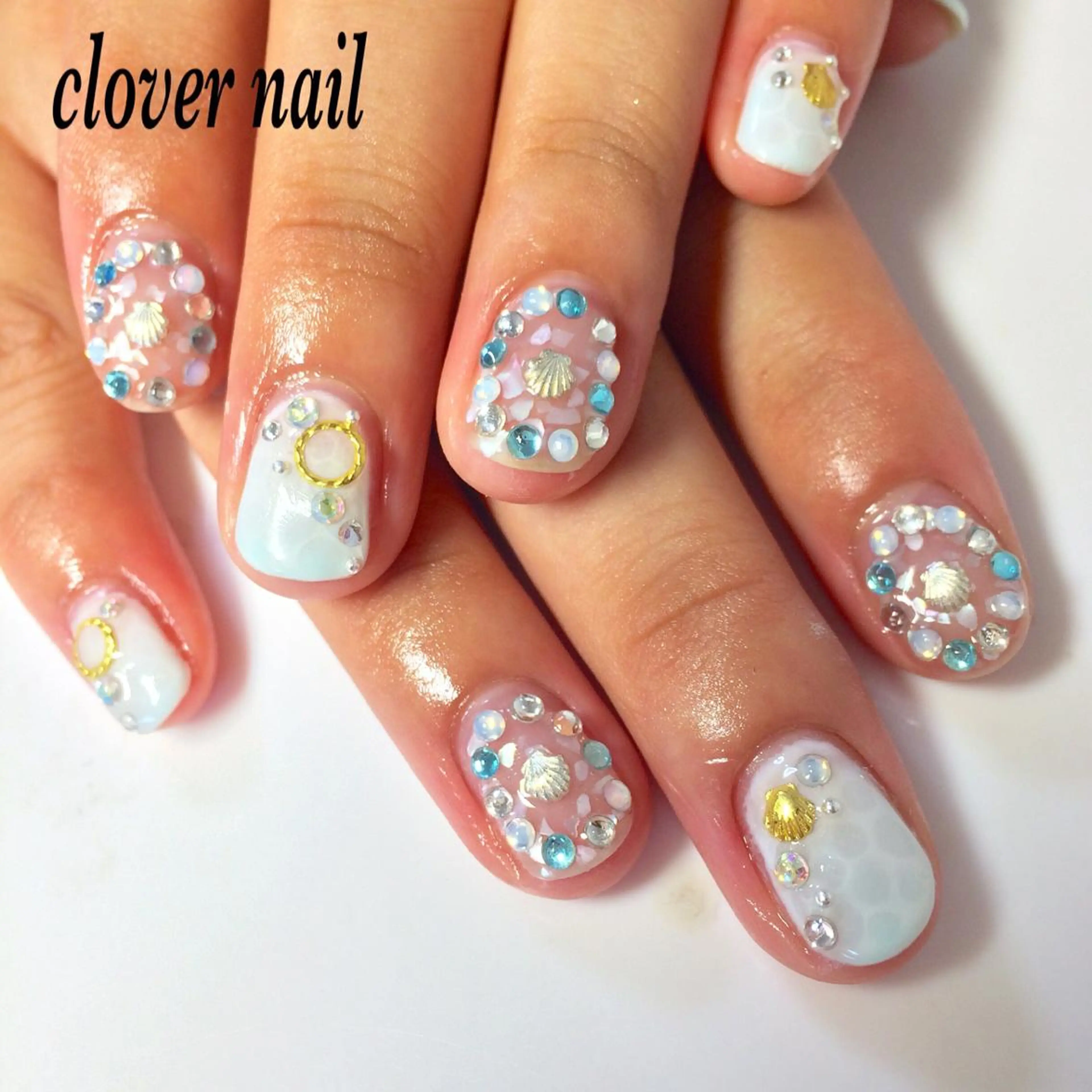 ネイル clover nailのネイルデザイン