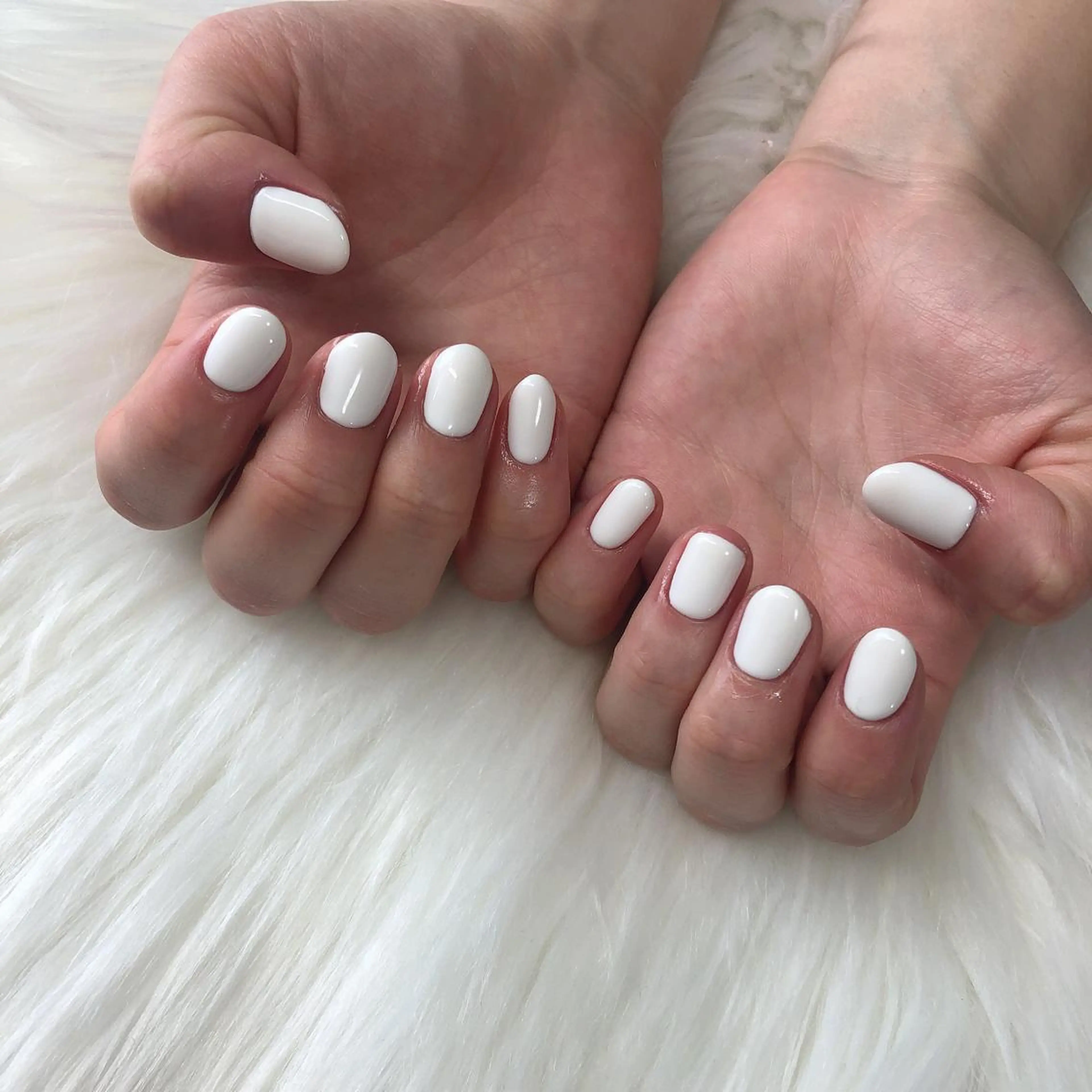 ネイル ハンドネイル 西岡 杏のネイルデザイン