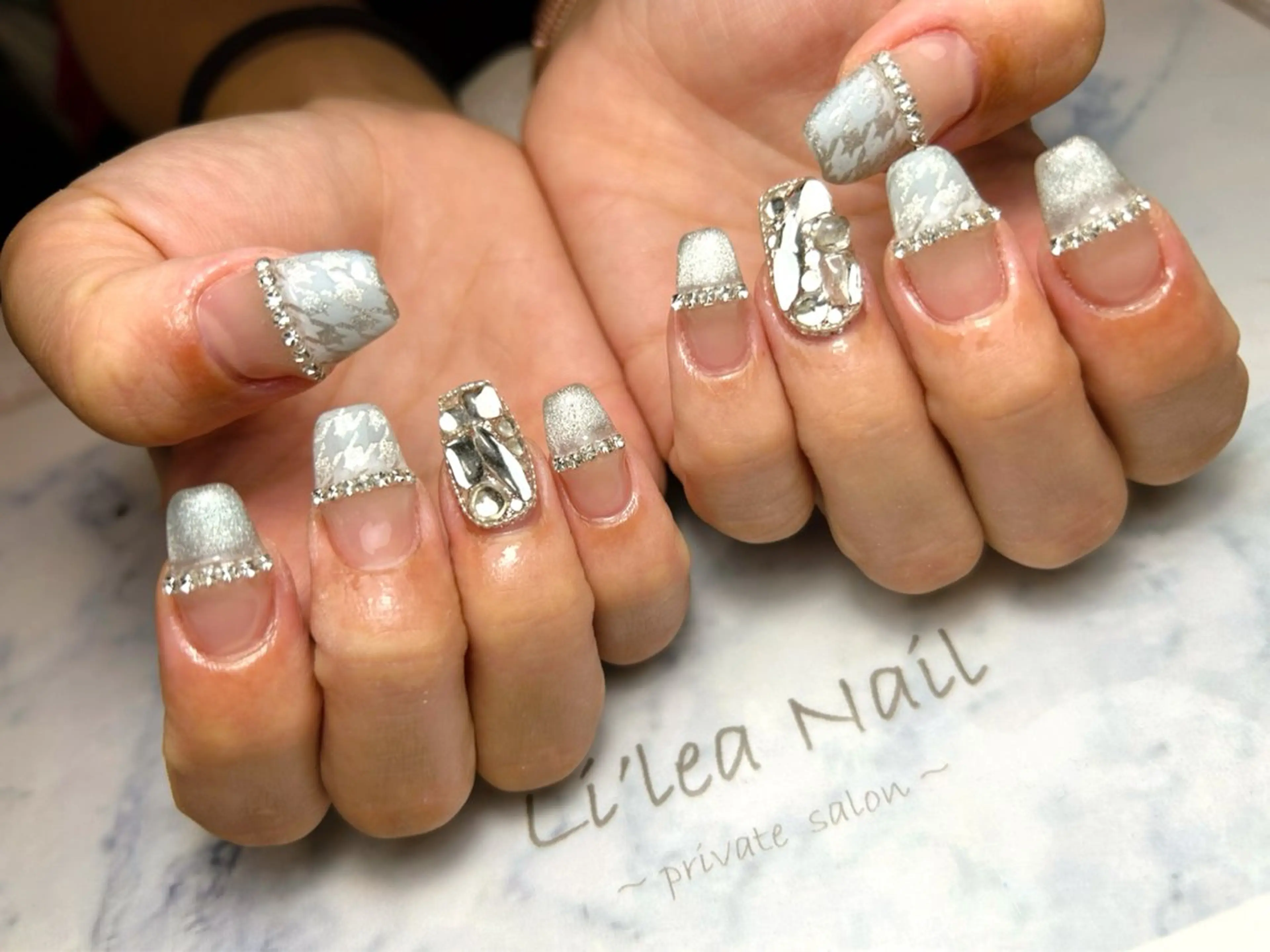 ネイル ハンドネイル Li'leaNail AINAのネイルデザイン