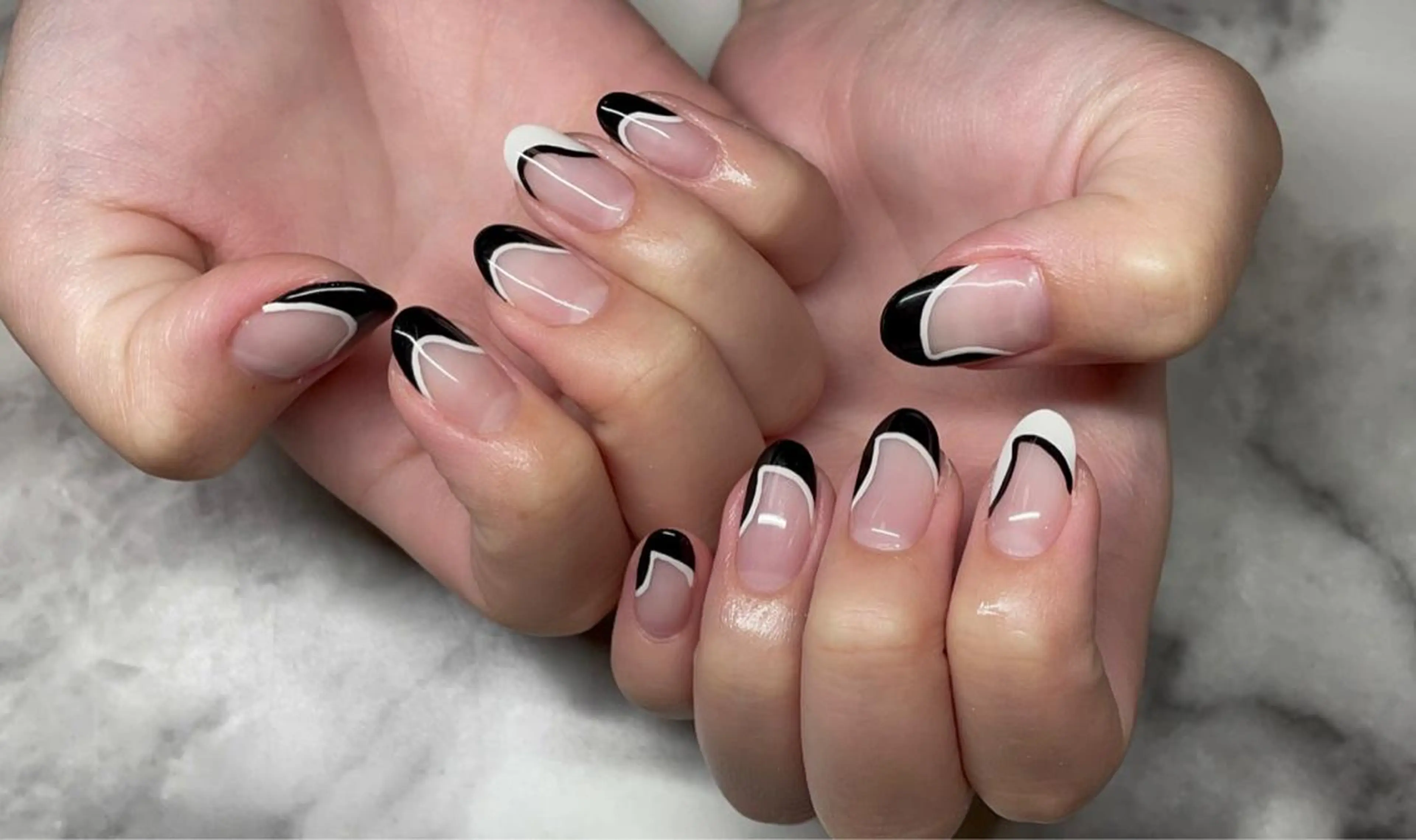 ネイル A MODO MIOのネイルデザイン