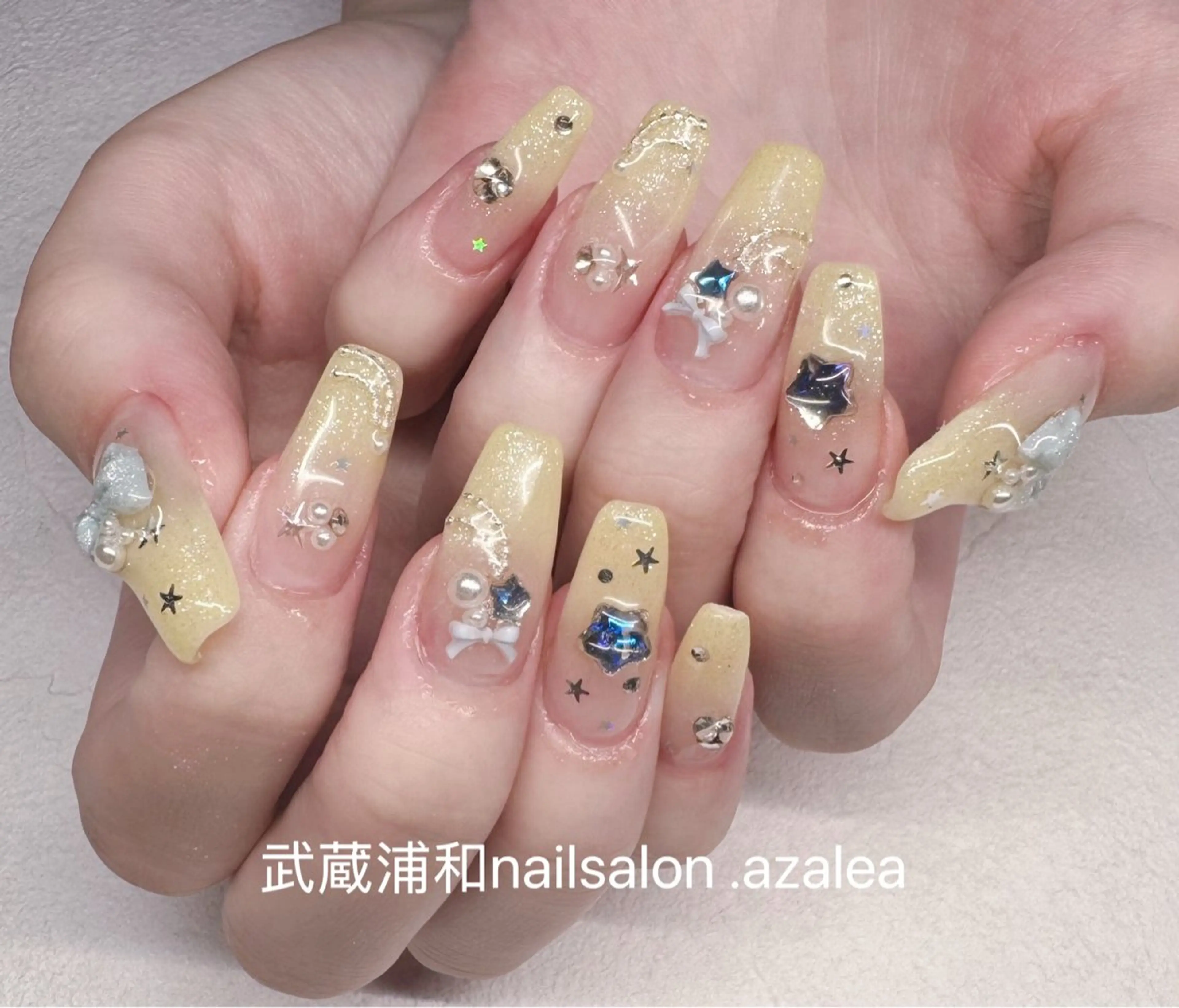 ネイル ハンドネイル R inのネイルデザイン