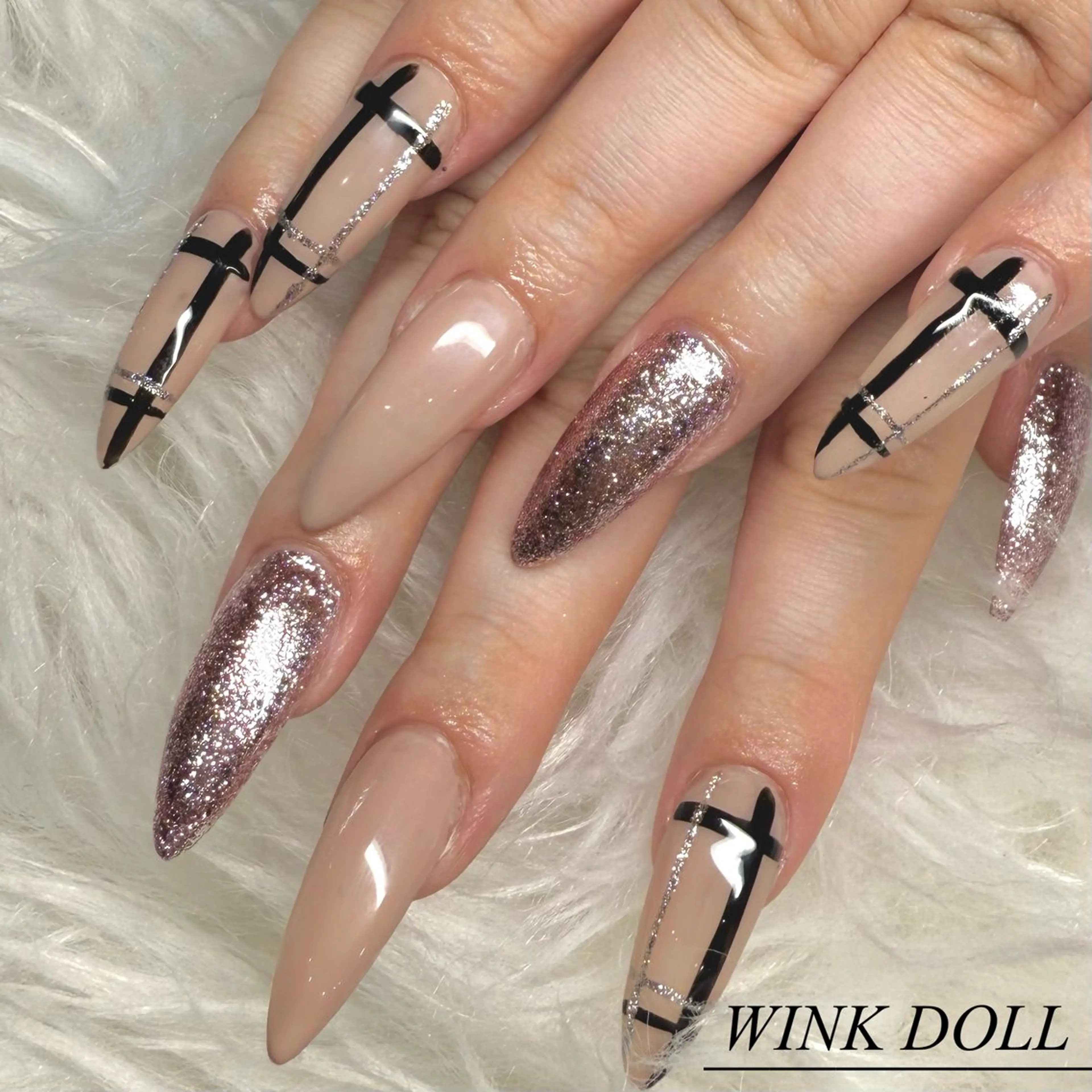 ネイル ハンドネイル WINK DOLL RIANのネイルデザイン