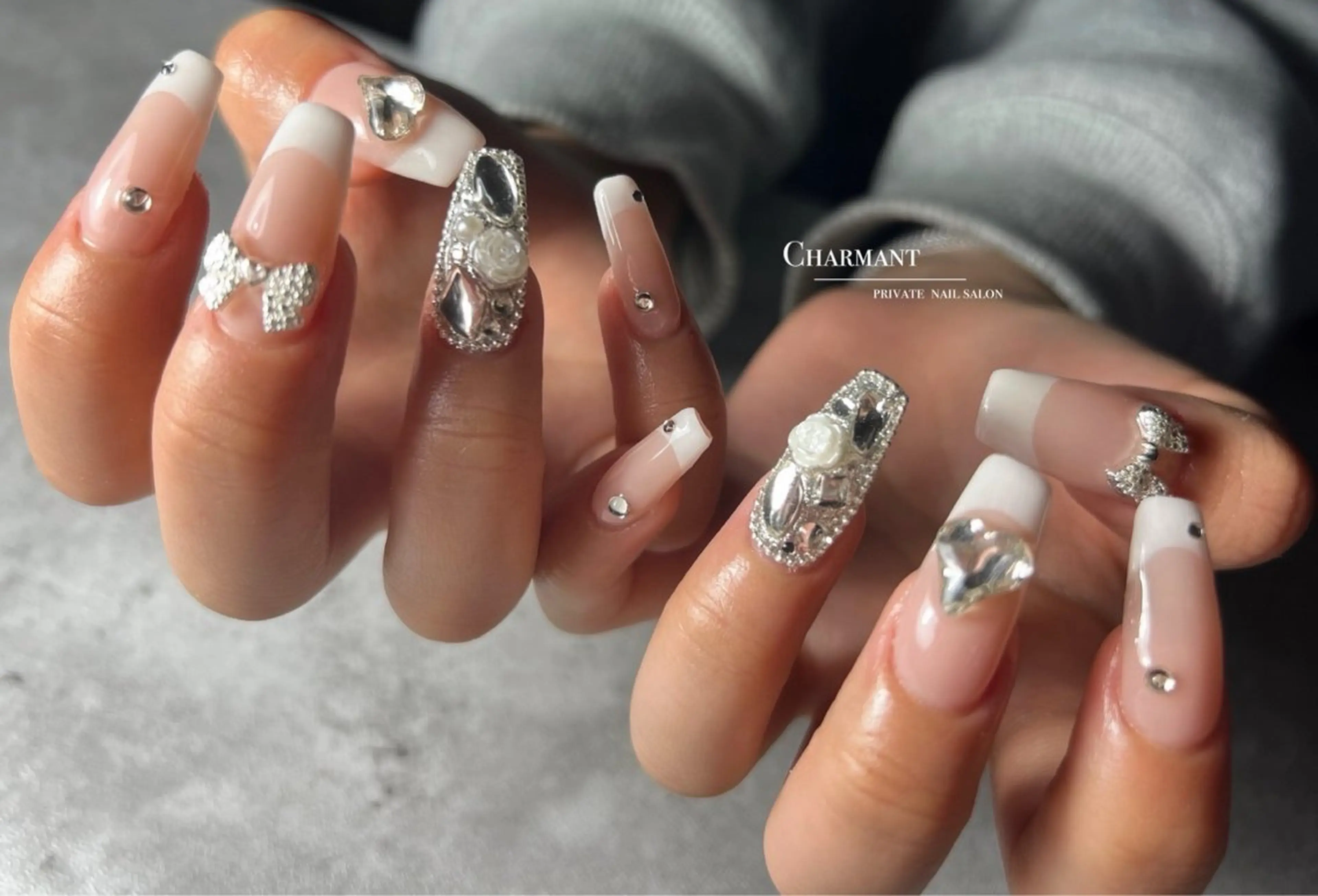 ネイル 成人式 ハンドネイル Minako 【Charmant】のネイルデザイン