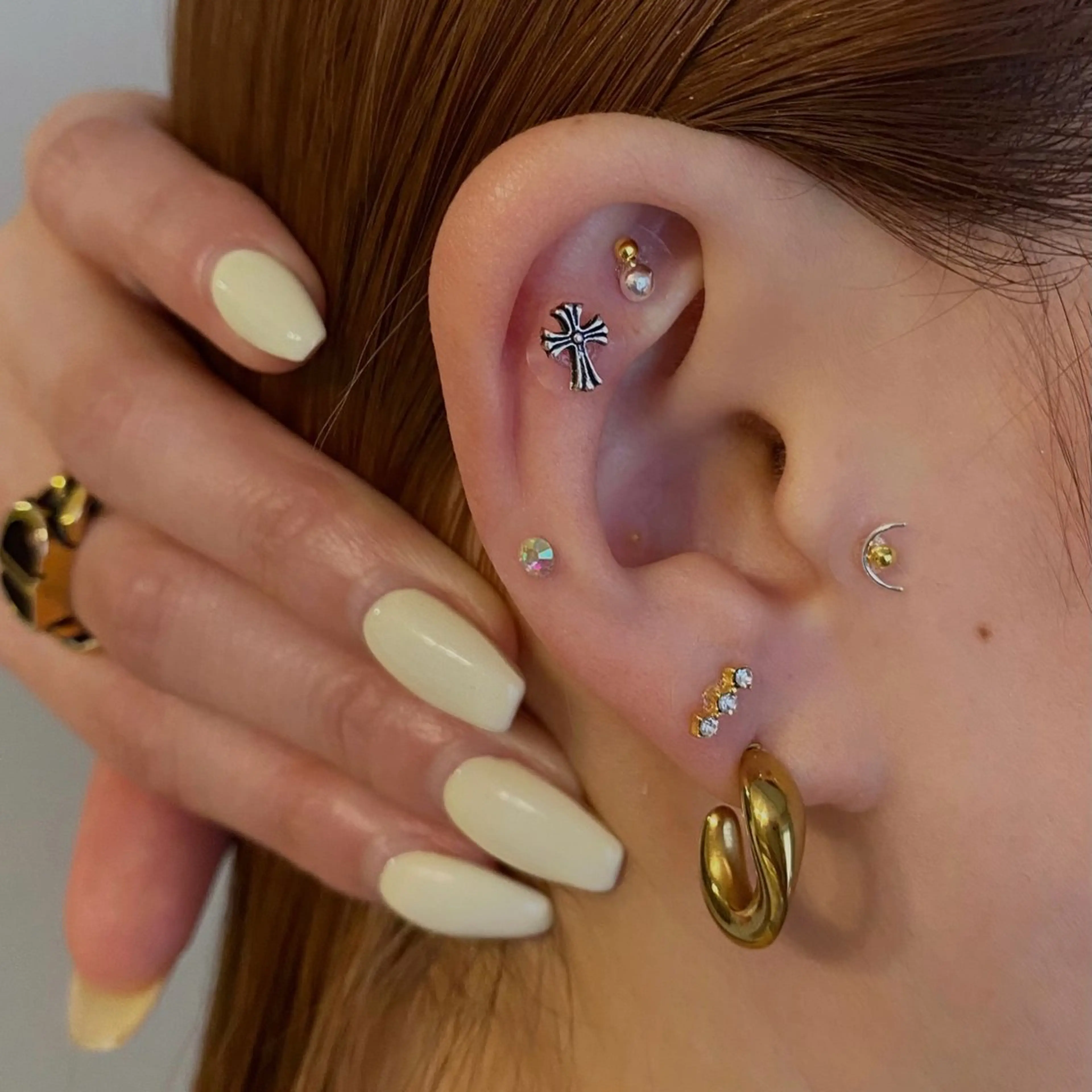 耳ツボジュエリー💎10個まで(両耳)ミニモ限定価格💖耳つぼ👂マッサージ付きの写真