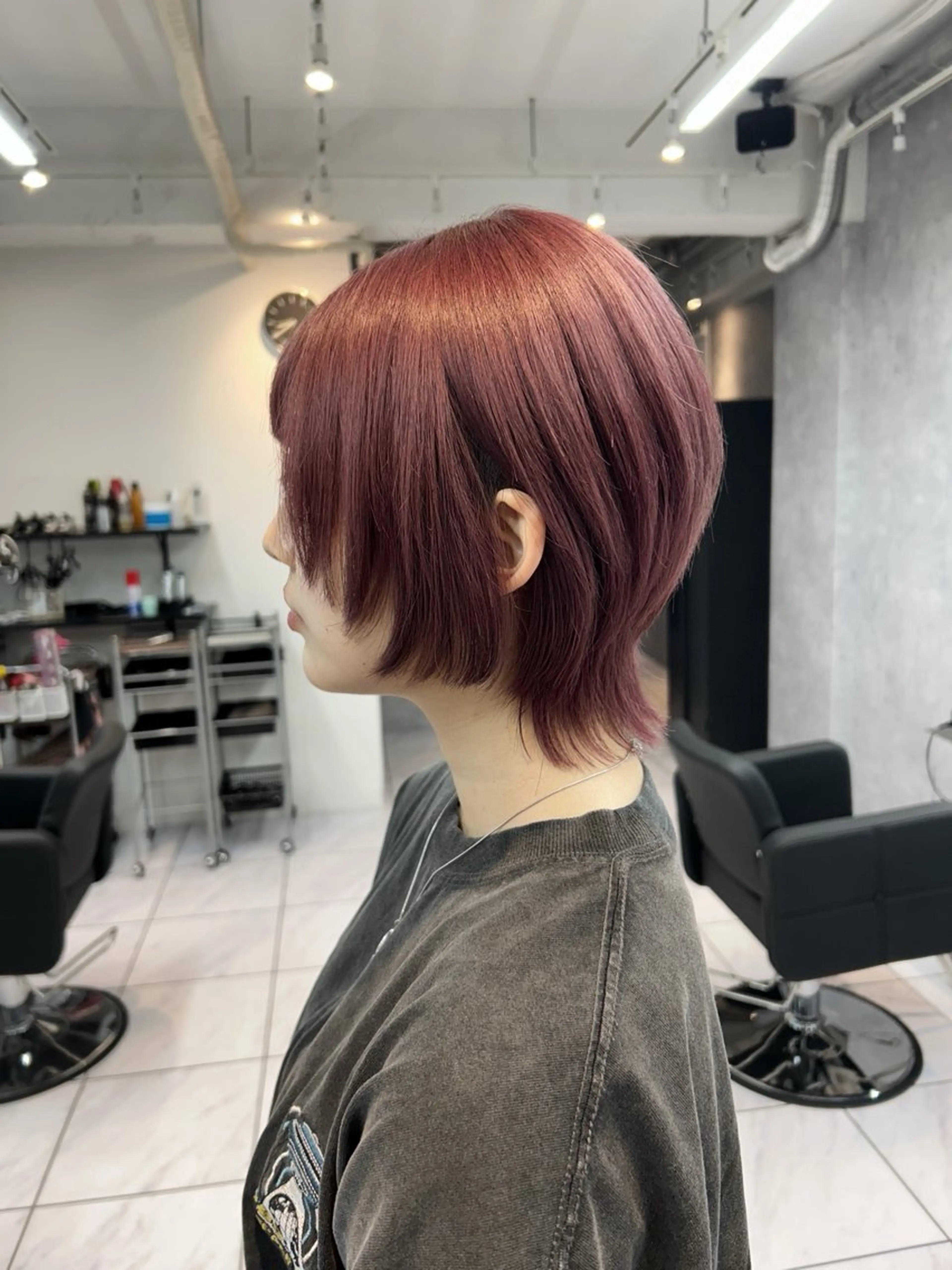 ショート カラー ブリーチ ピンクカラー ウルフカット _WHITE 天神店 YUMEKA🐻のヘアスタイル