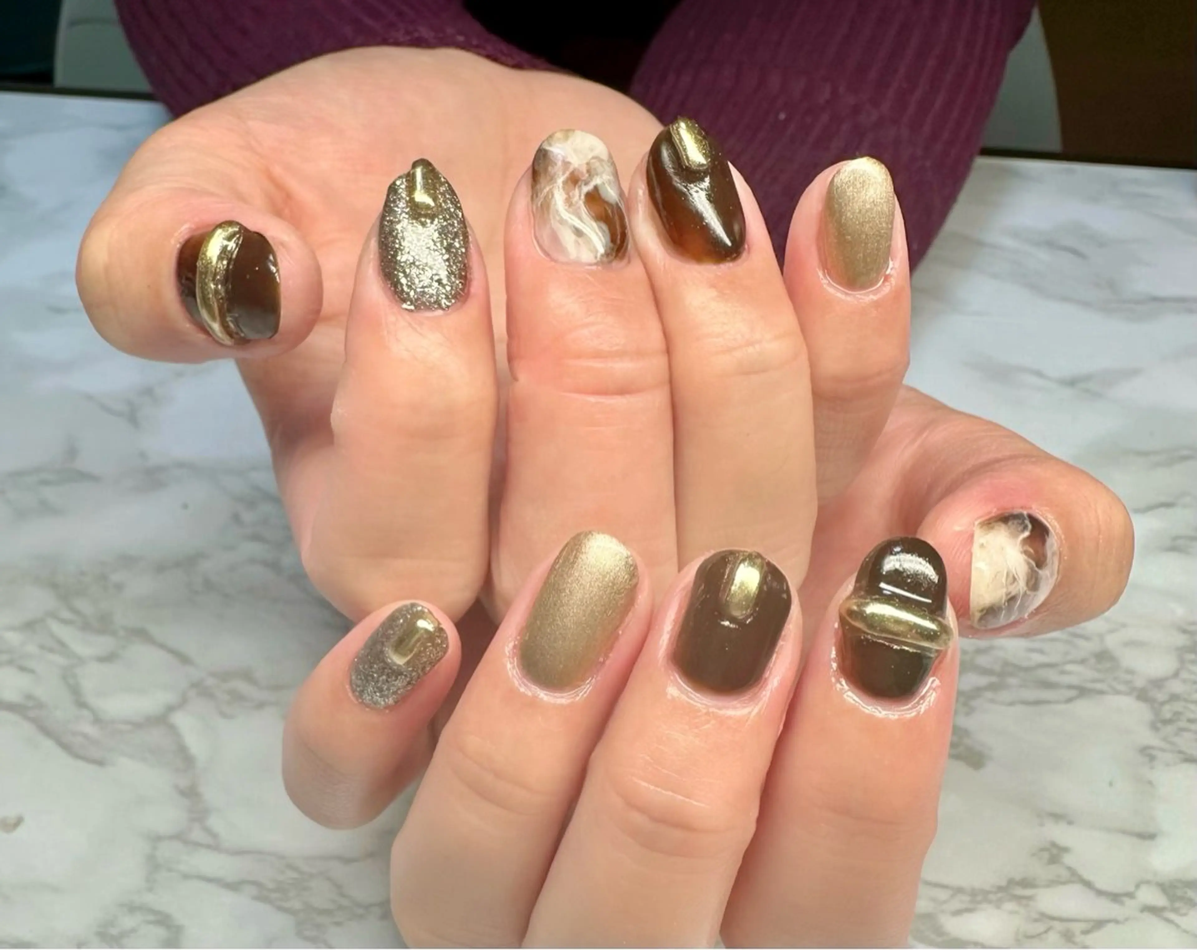 ネイル オーロラネイル マグネットネイル ミラーネイル ニュアンスネイル M.N_ nailのネイルデザイン