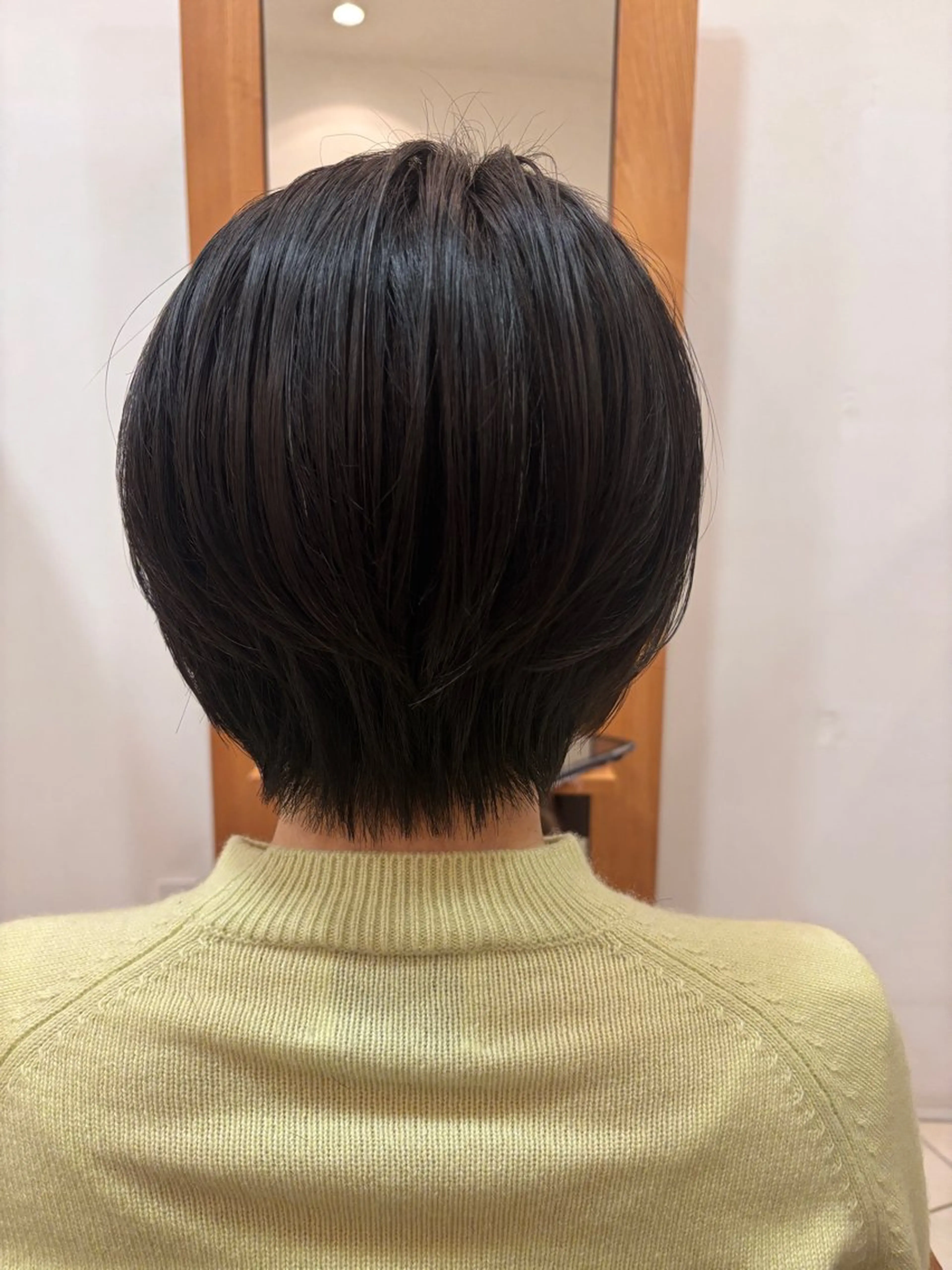 ショート シンセティックヘアデザイン所属・吉井 愛のヘアスタイル