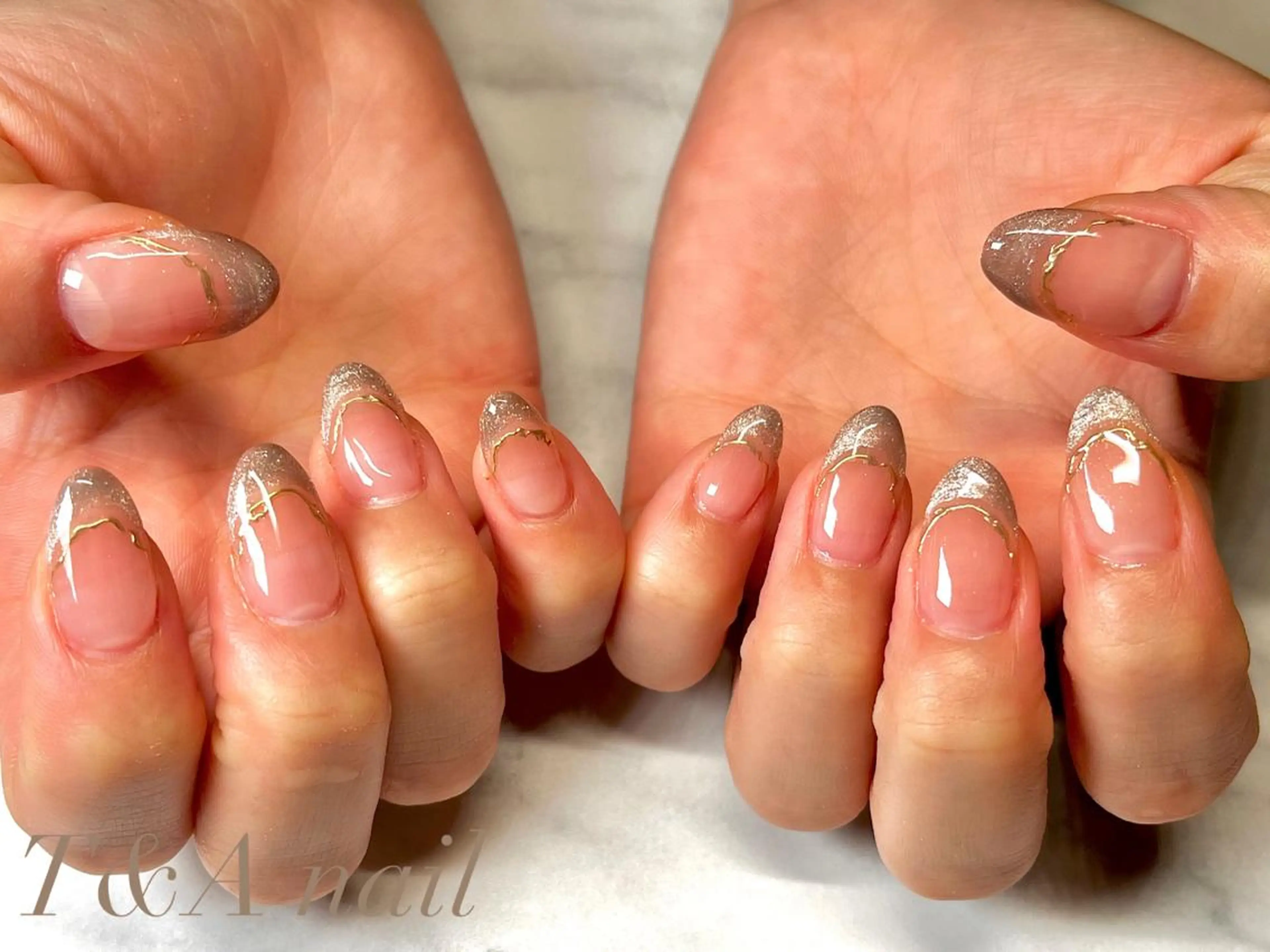 ミディアム ネイル 長さ出し フレンチネイル ジェルネイル マグネットネイル ニュアンスネイル T&A nailのネイルデザイン