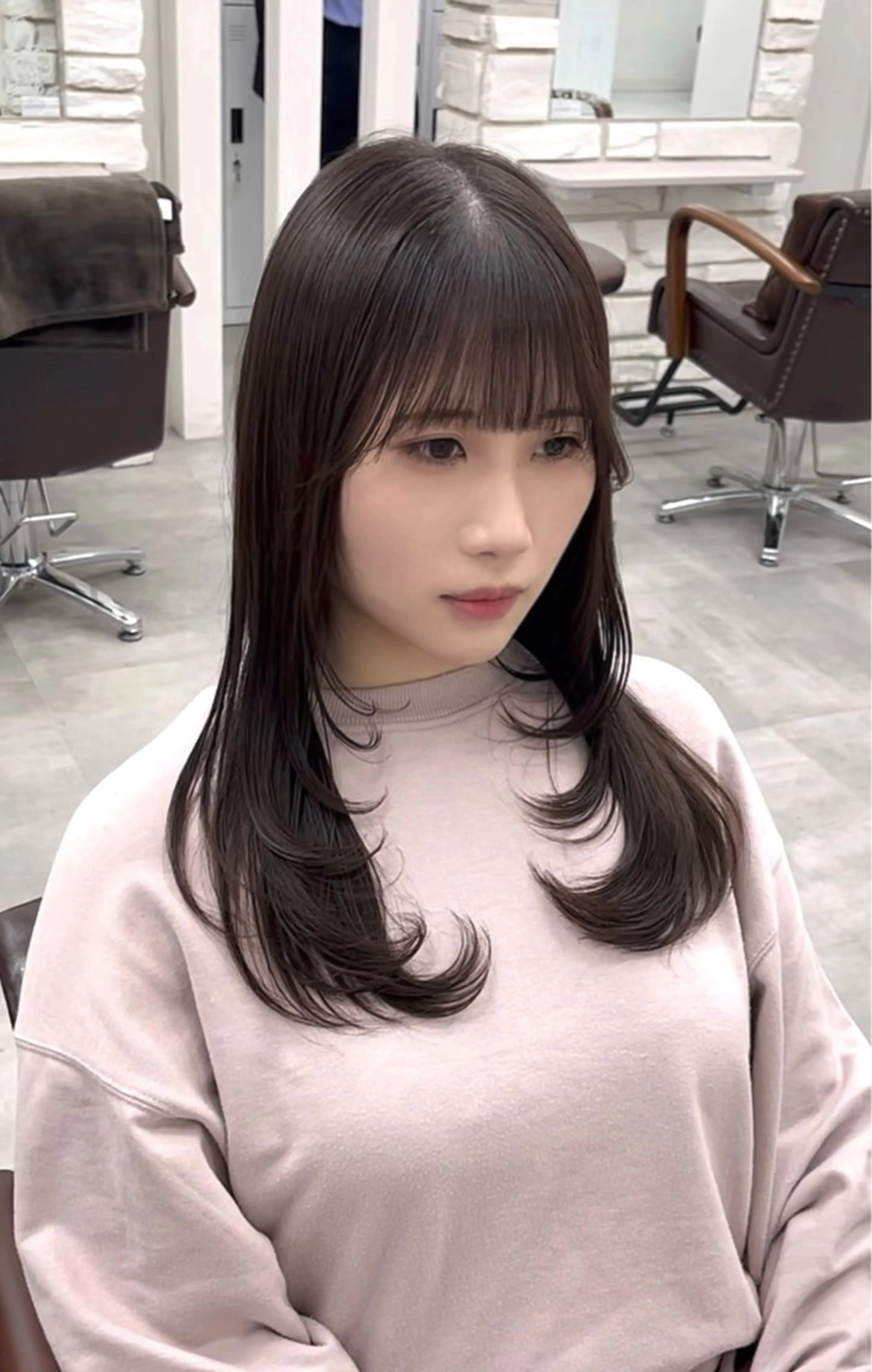 ロング カラー レイヤーカット 天王寺髪質改善なら よしみさん✨のヘアスタイル