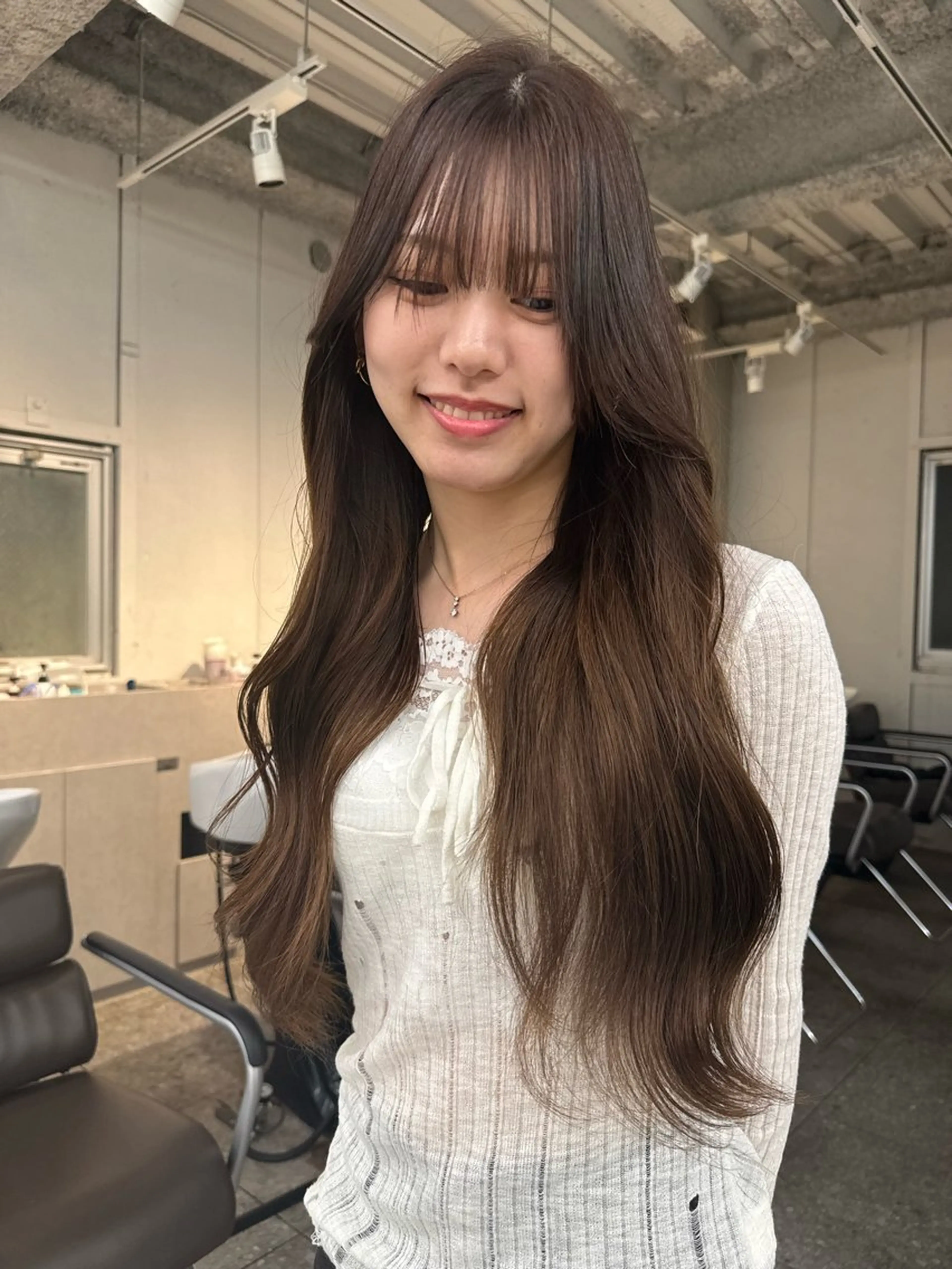 ロング ヘアカラー fev Yumaのヘアスタイル