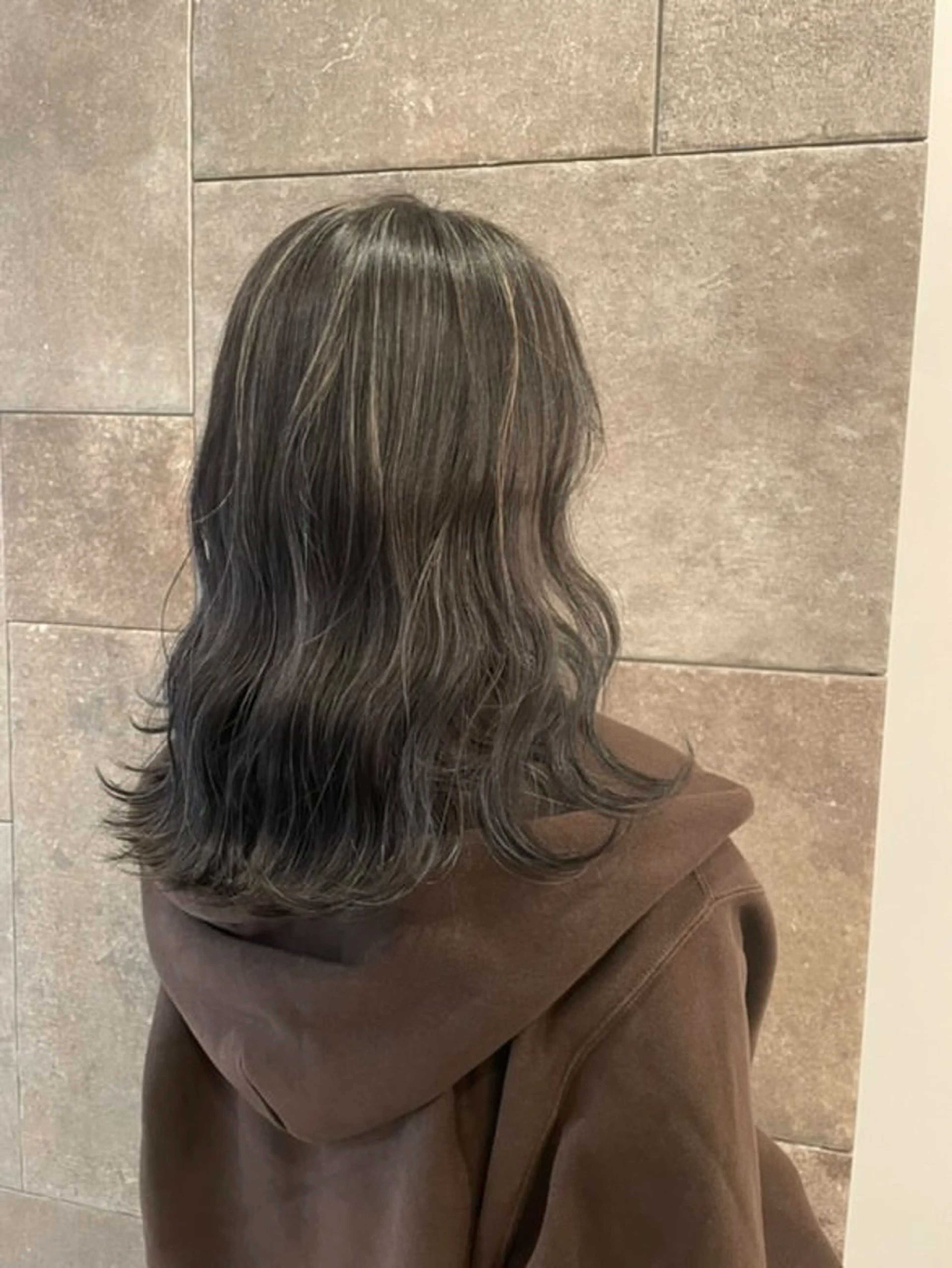 セミロング カラー darfruto所属・ひな カットモデル募集中✨のヘアスタイル