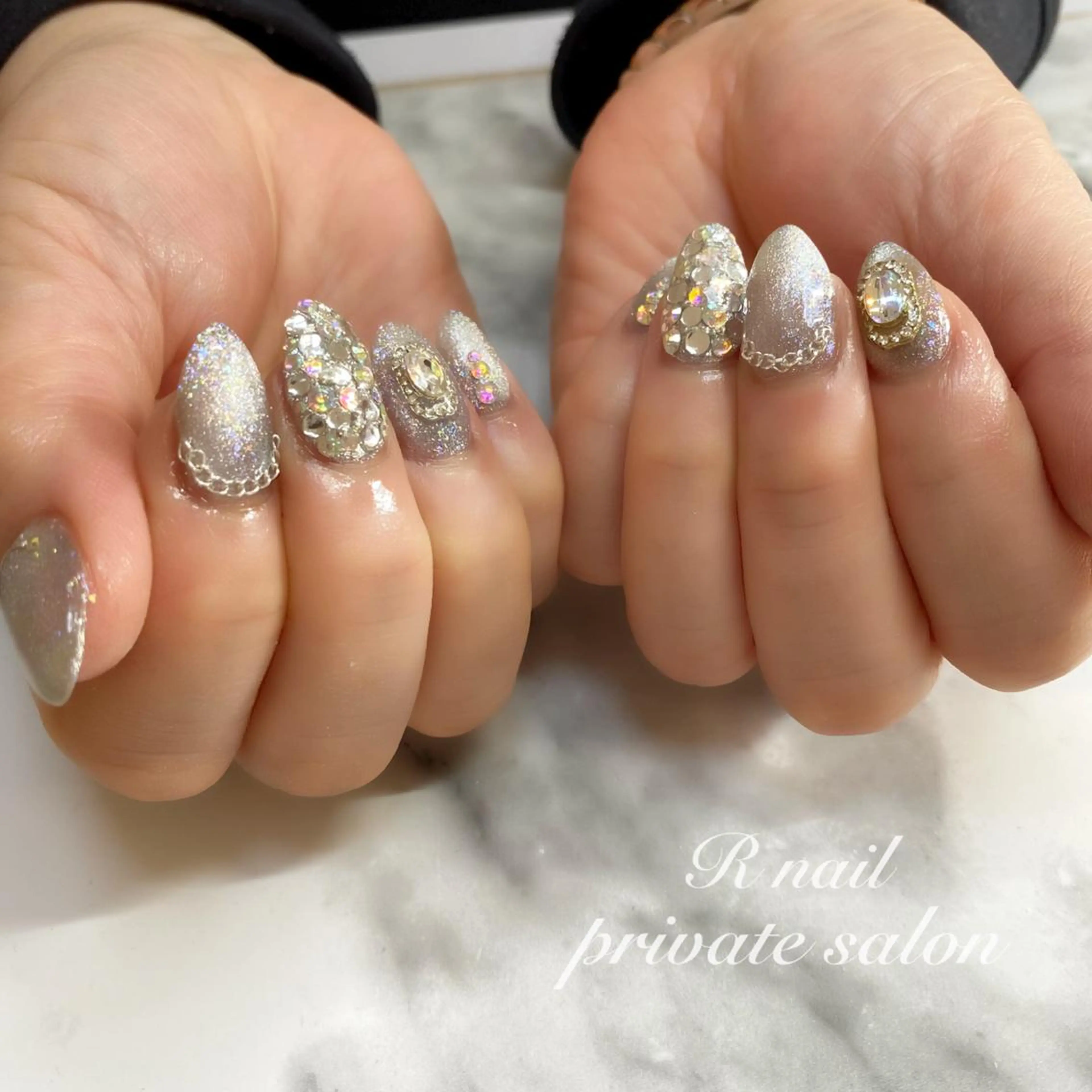 ネイル R nailのネイルデザイン