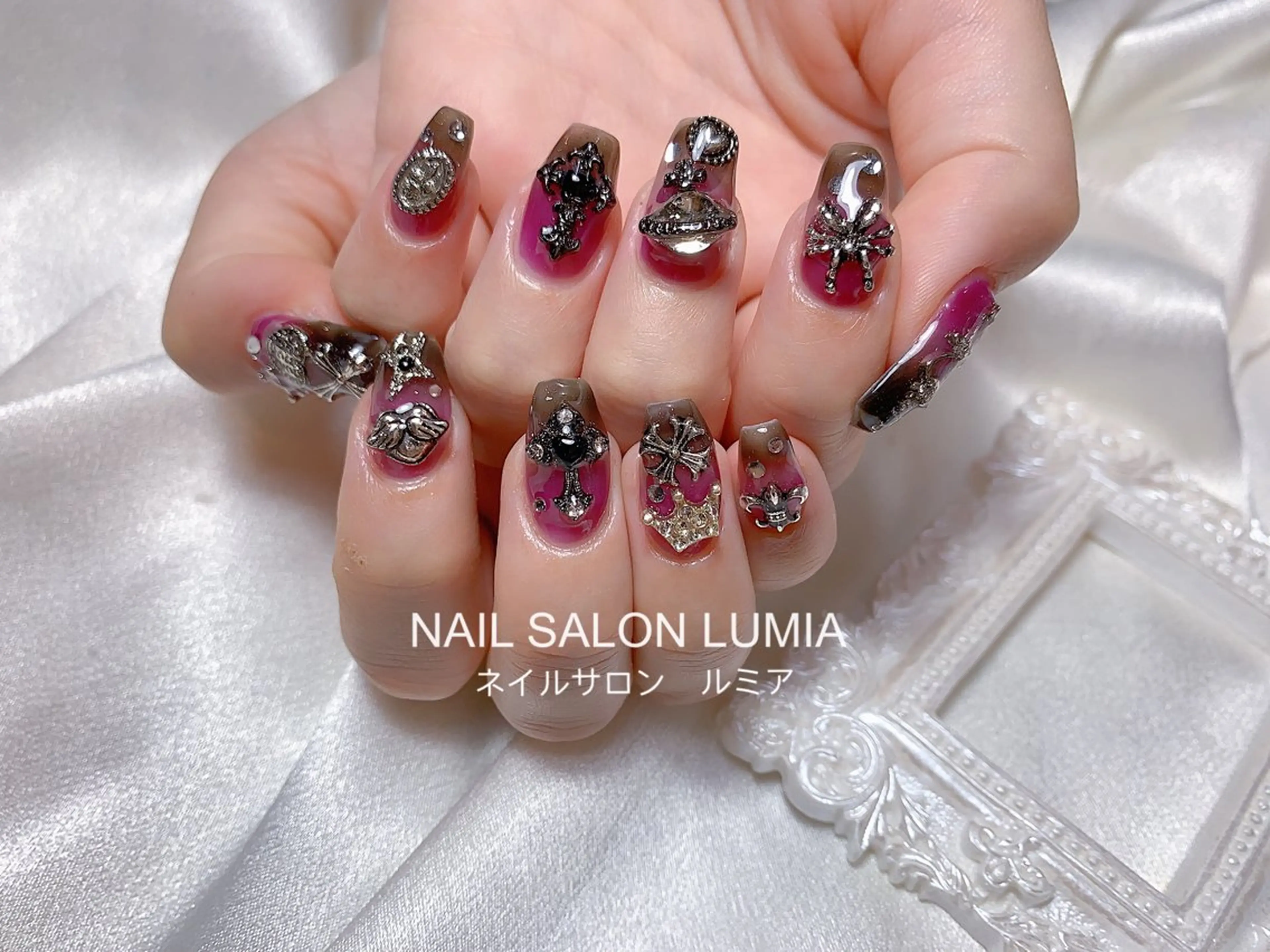 ネイル ハンドネイル ネイルサロン ルミア Lumia 店長のネイルデザイン