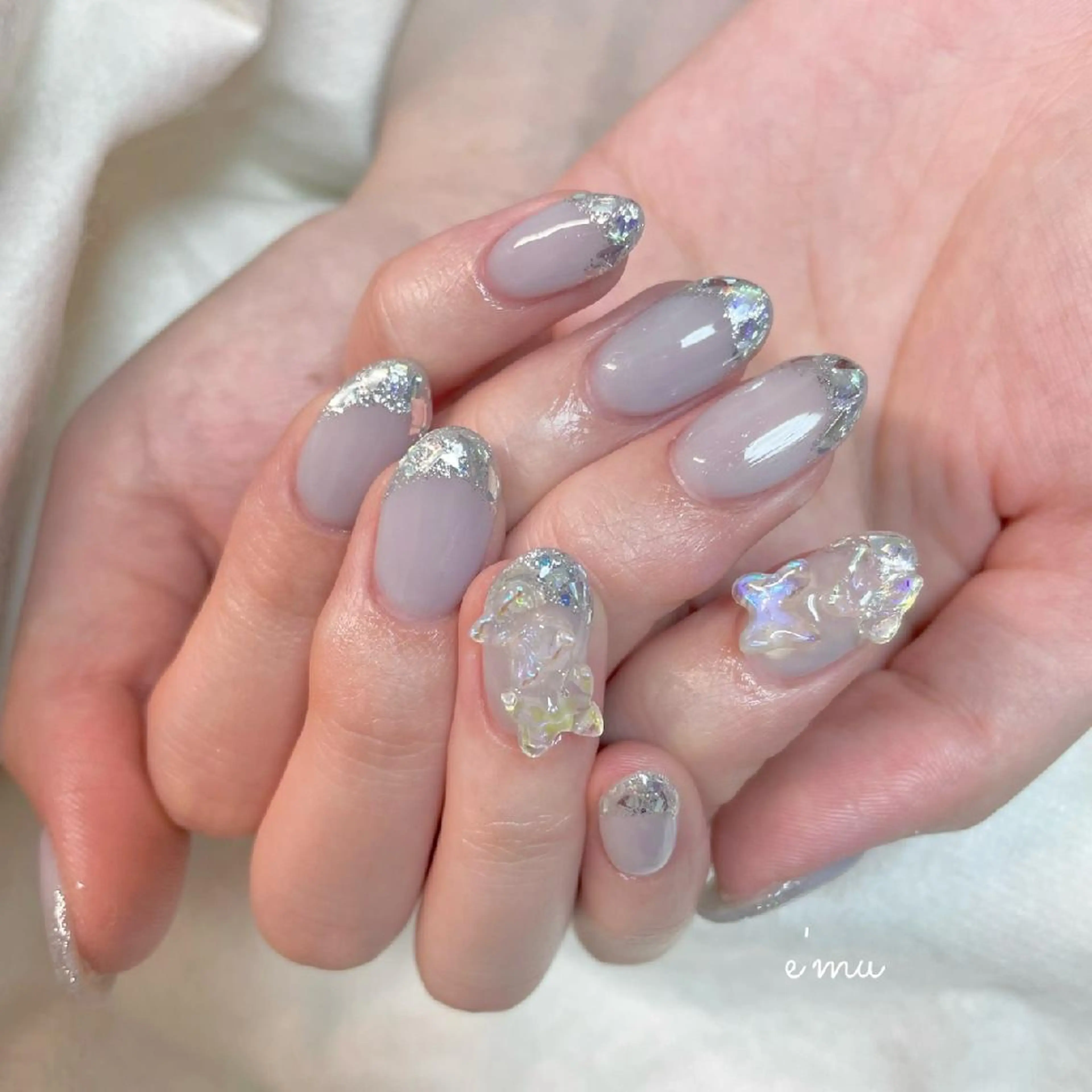 ネイル フレンチネイル ガラスフレンチ キラキラネイル 春ネイル nail salon e'mu💐のネイルデザイン