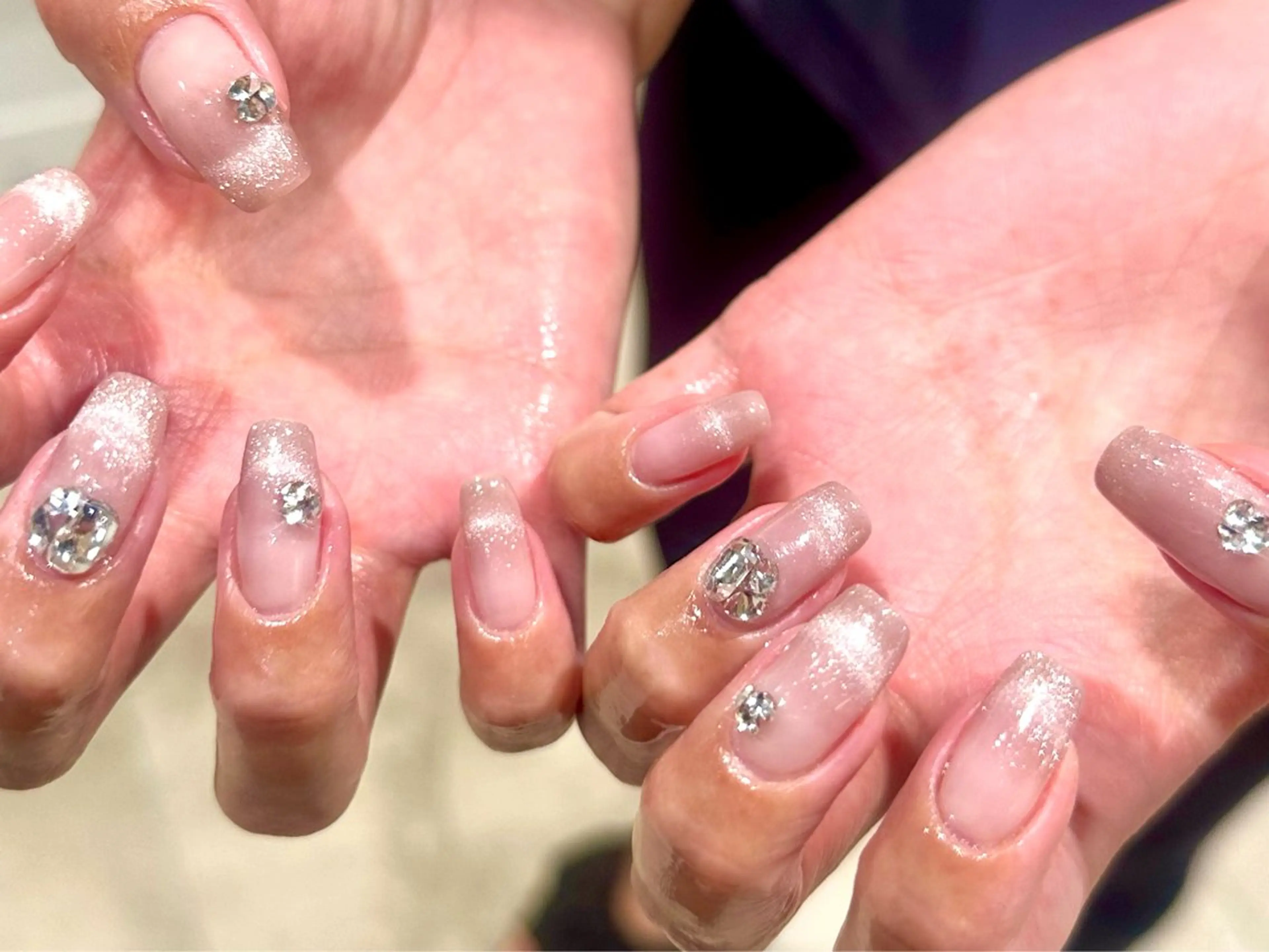 ネイル ストーンネイル ワンホンネイル ハンドネイル エムスラッシュセンター南sol所属・kano🫧 指名No.1💫のネイルデザイン