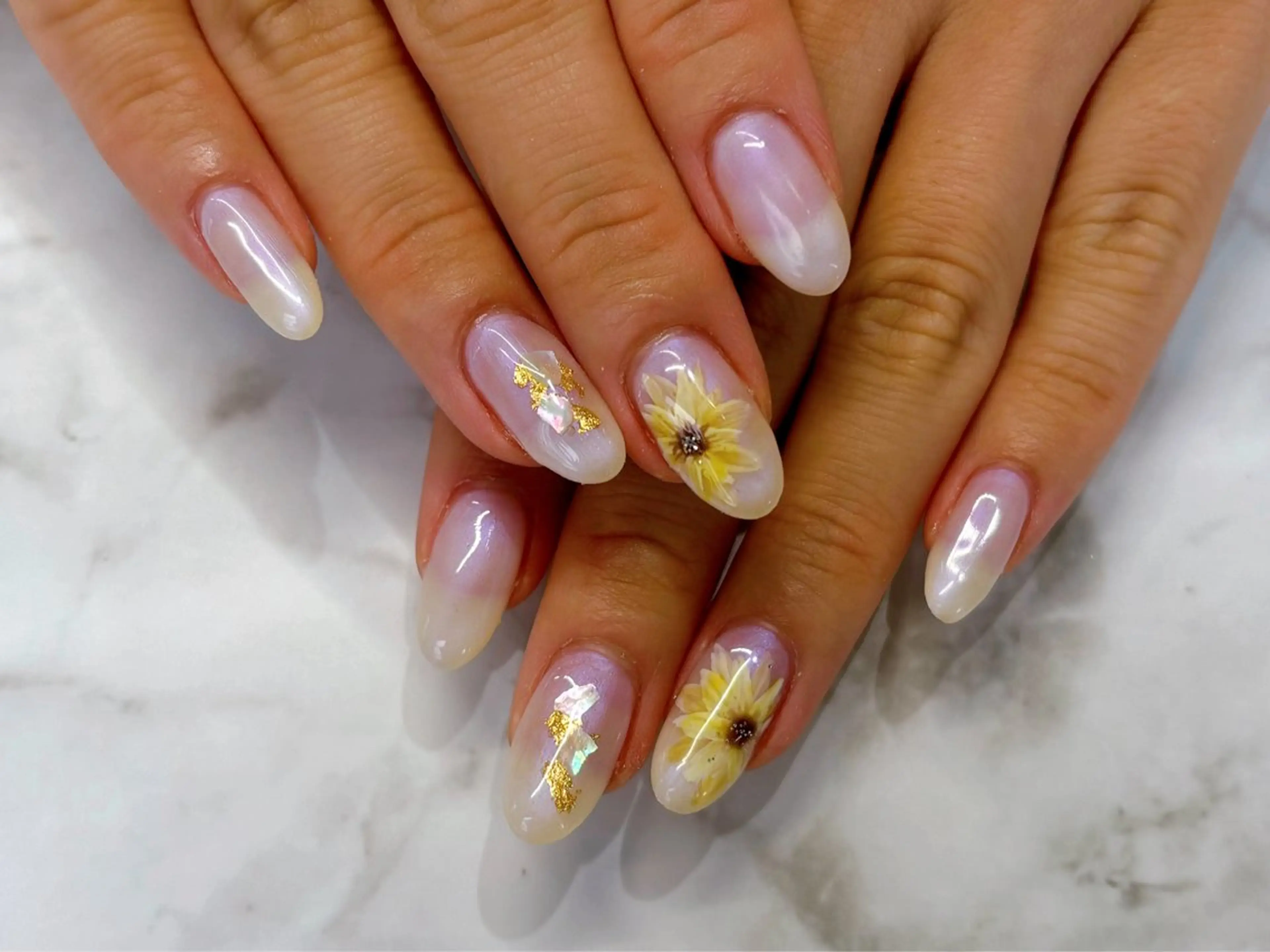 ネイル ハンドネイル Lani🌈Nail Konatsuのネイルデザイン