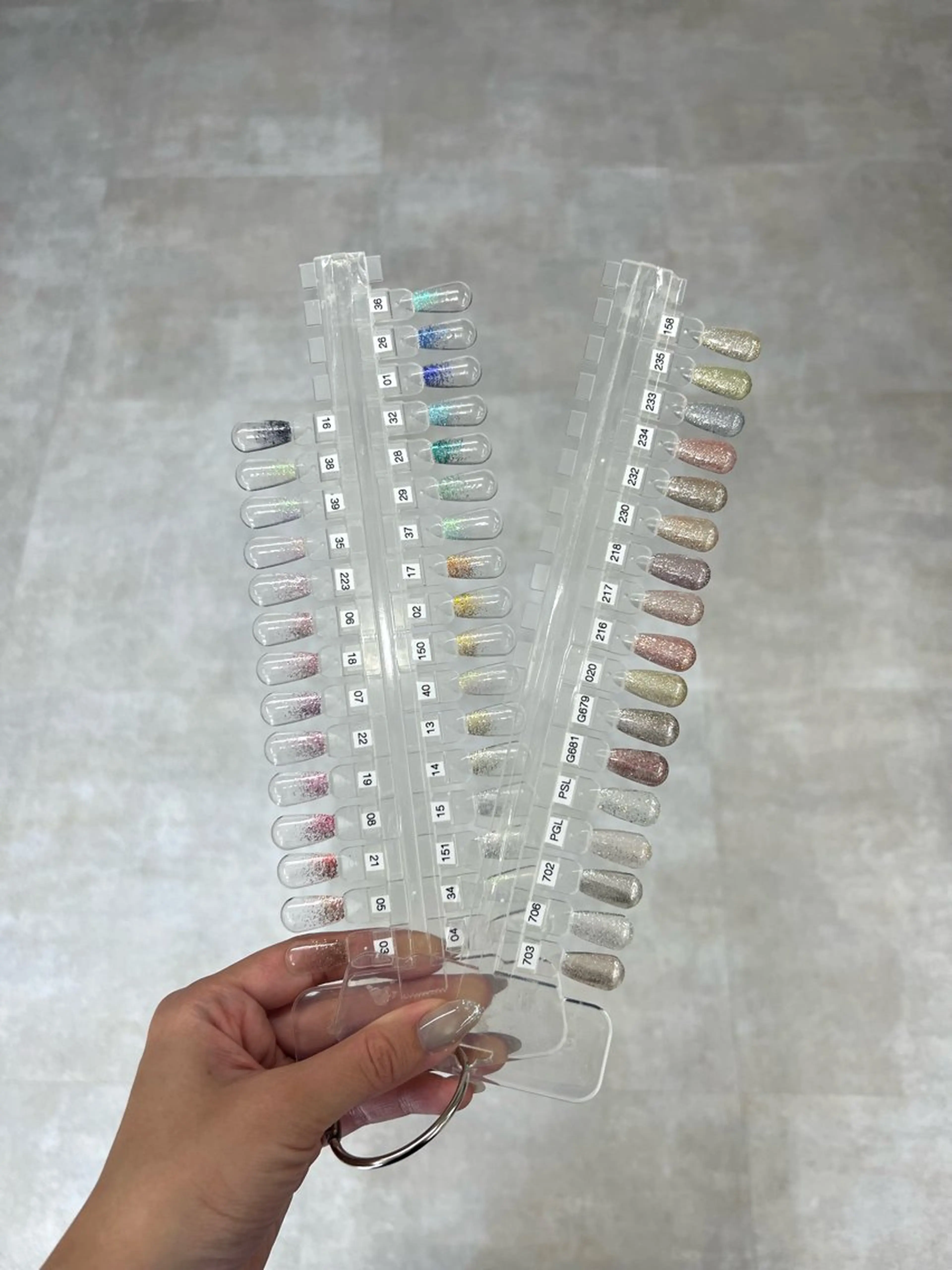 ネイル グラデーション ラメ(グリッター) ラメグラデーション ハンドネイル Tsuneyama yukaのネイルデザイン