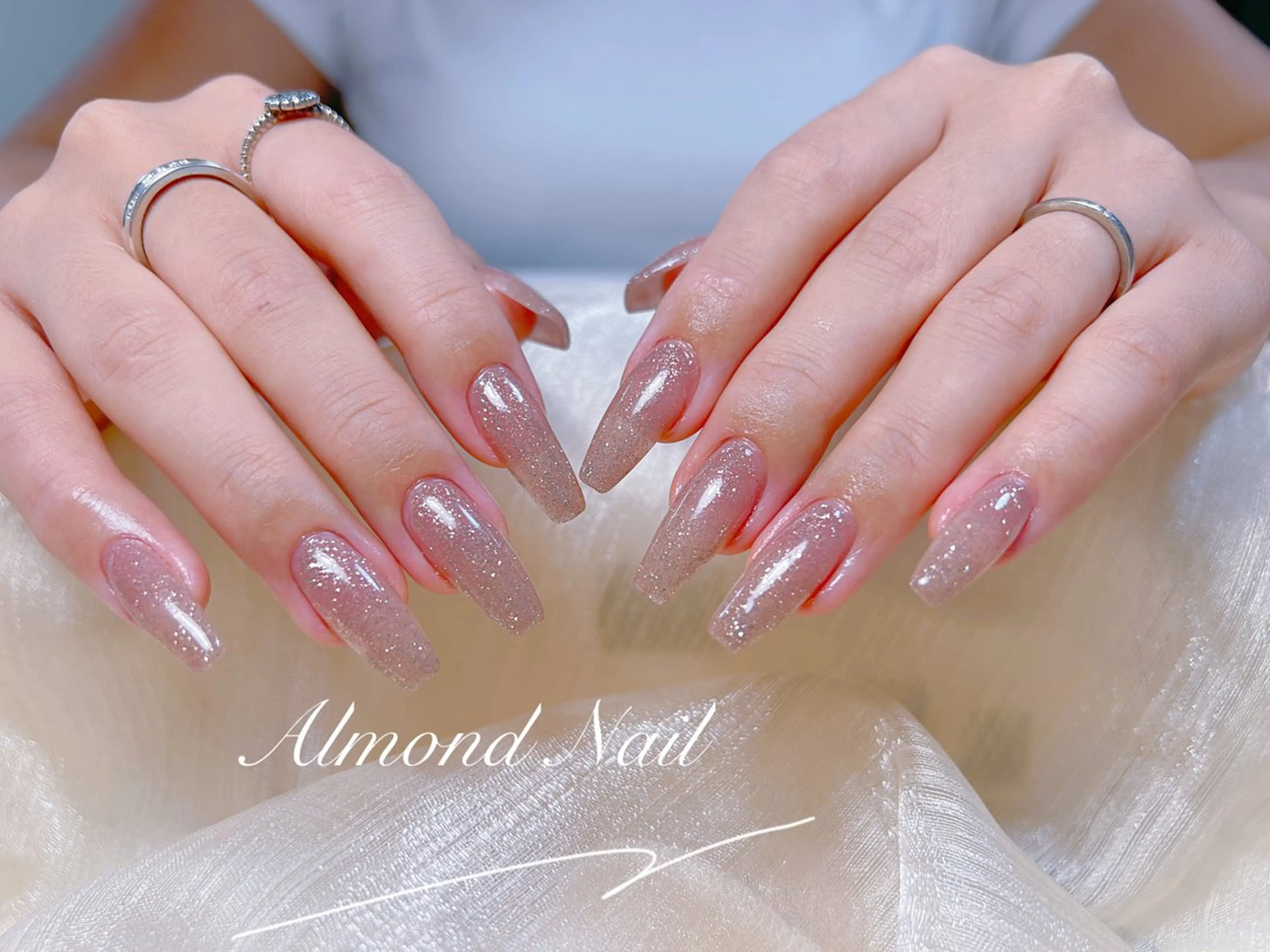ネイル フラッシュネイル ハンドネイル Almond Nail 亀戸のネイルデザイン