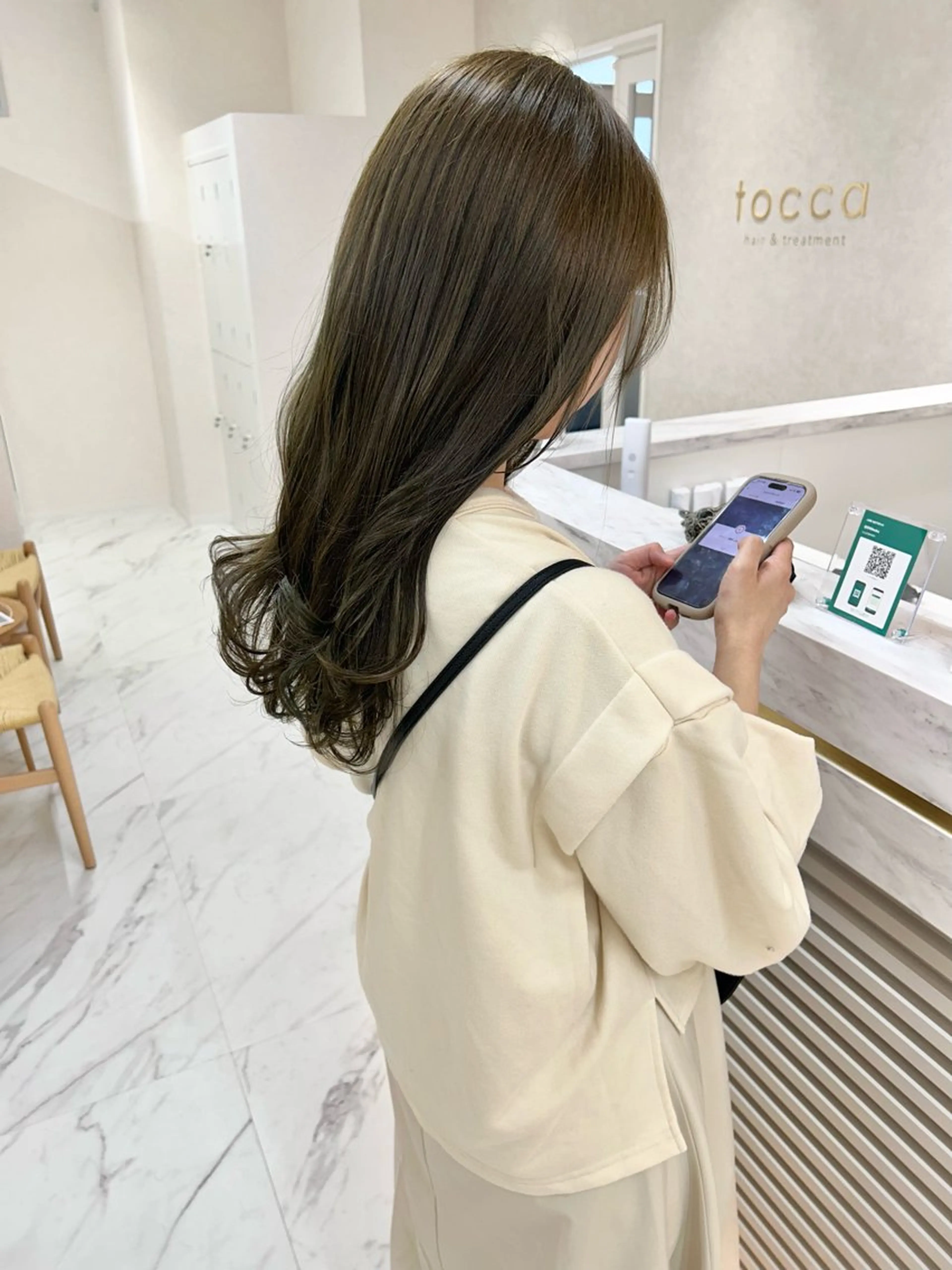 ロング カラー ベージュカラー オリーブベージュ Saori / さおりのヘアスタイル