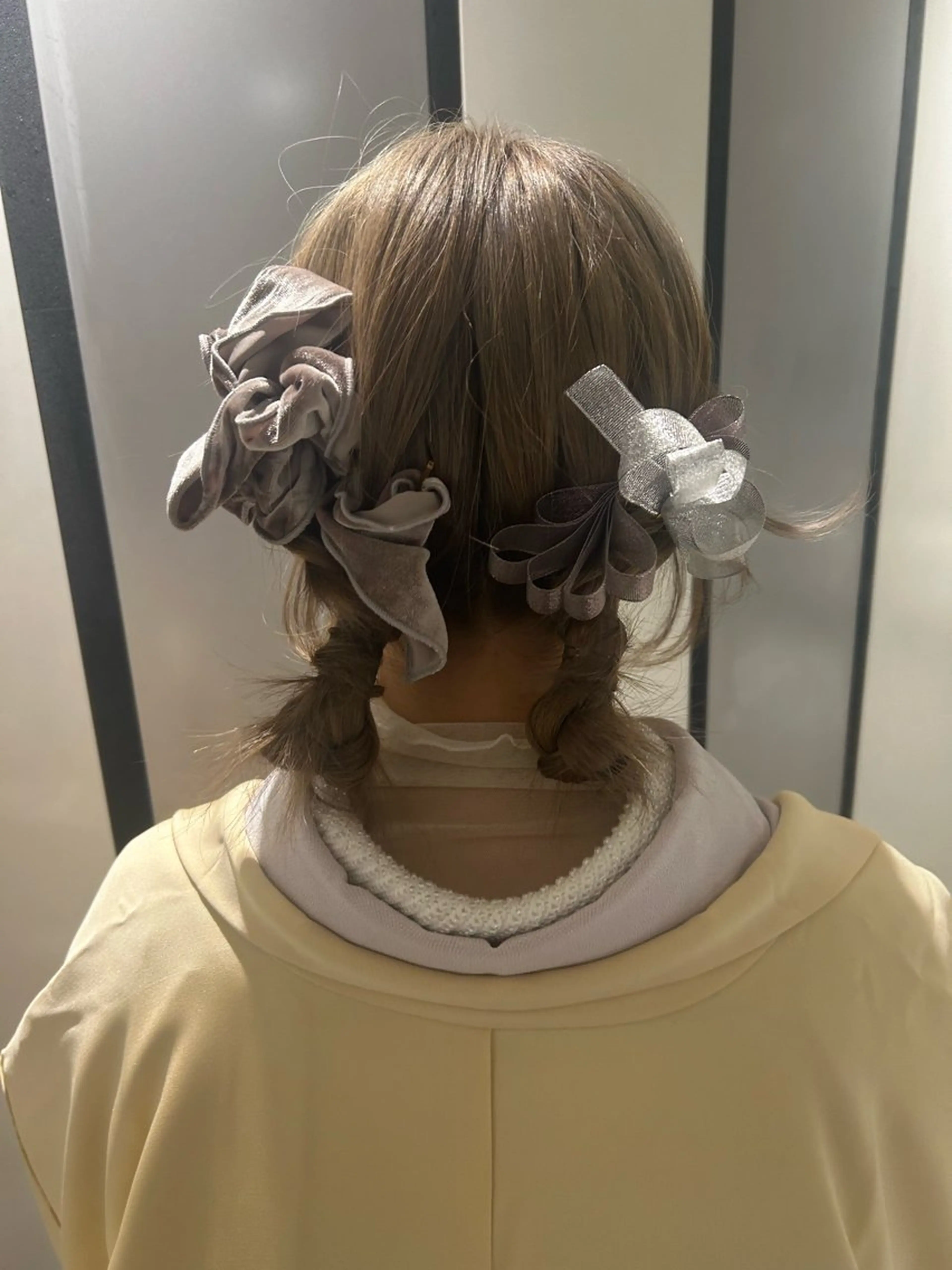 ミディアム ヘアアレンジ 🦄HITOMI 🦄MEMEのマツエク・マツパデザイン