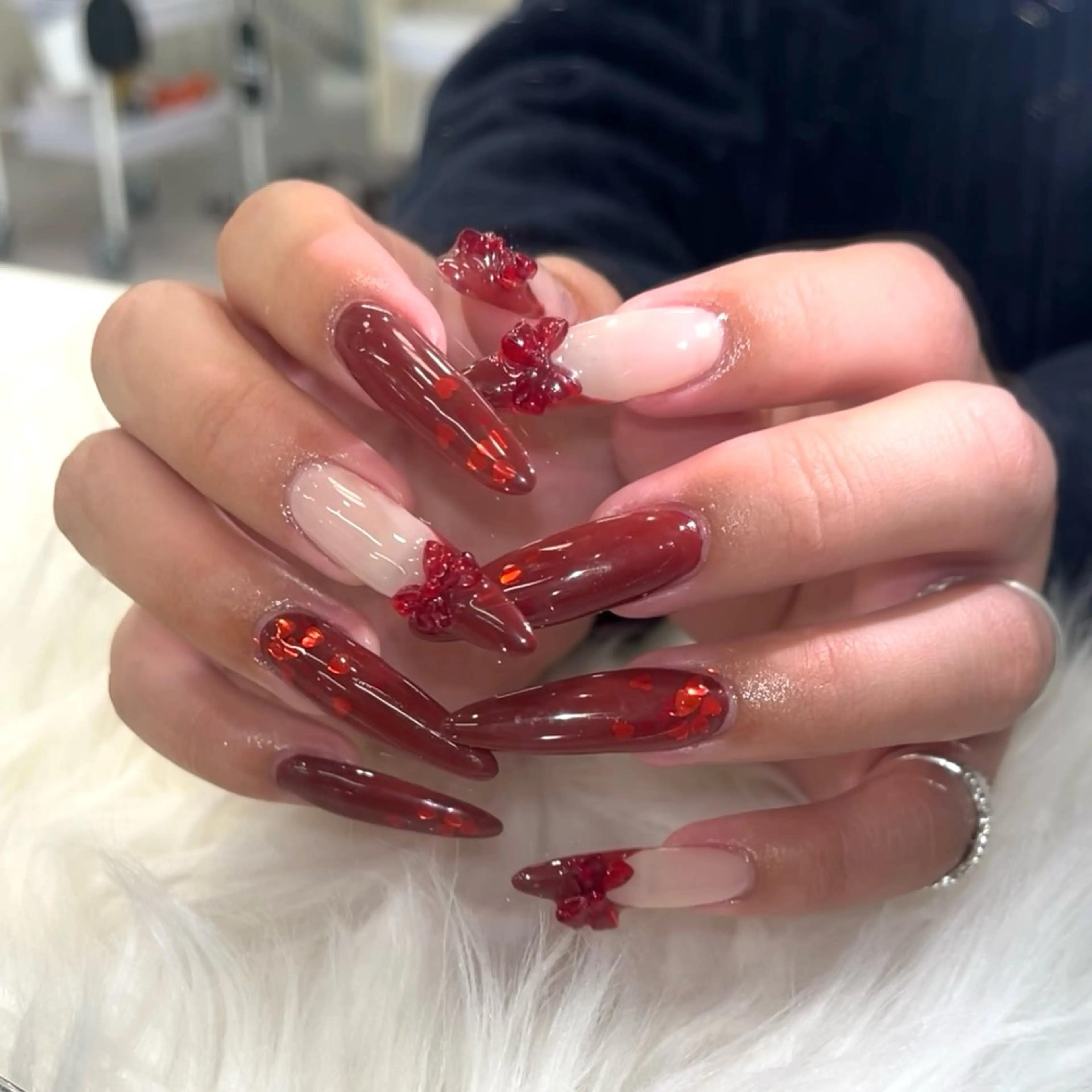 ネイル ボルドー ロングネイル 冬ネイル クリスマス ハンドネイル eight nail 春菜のネイルデザイン