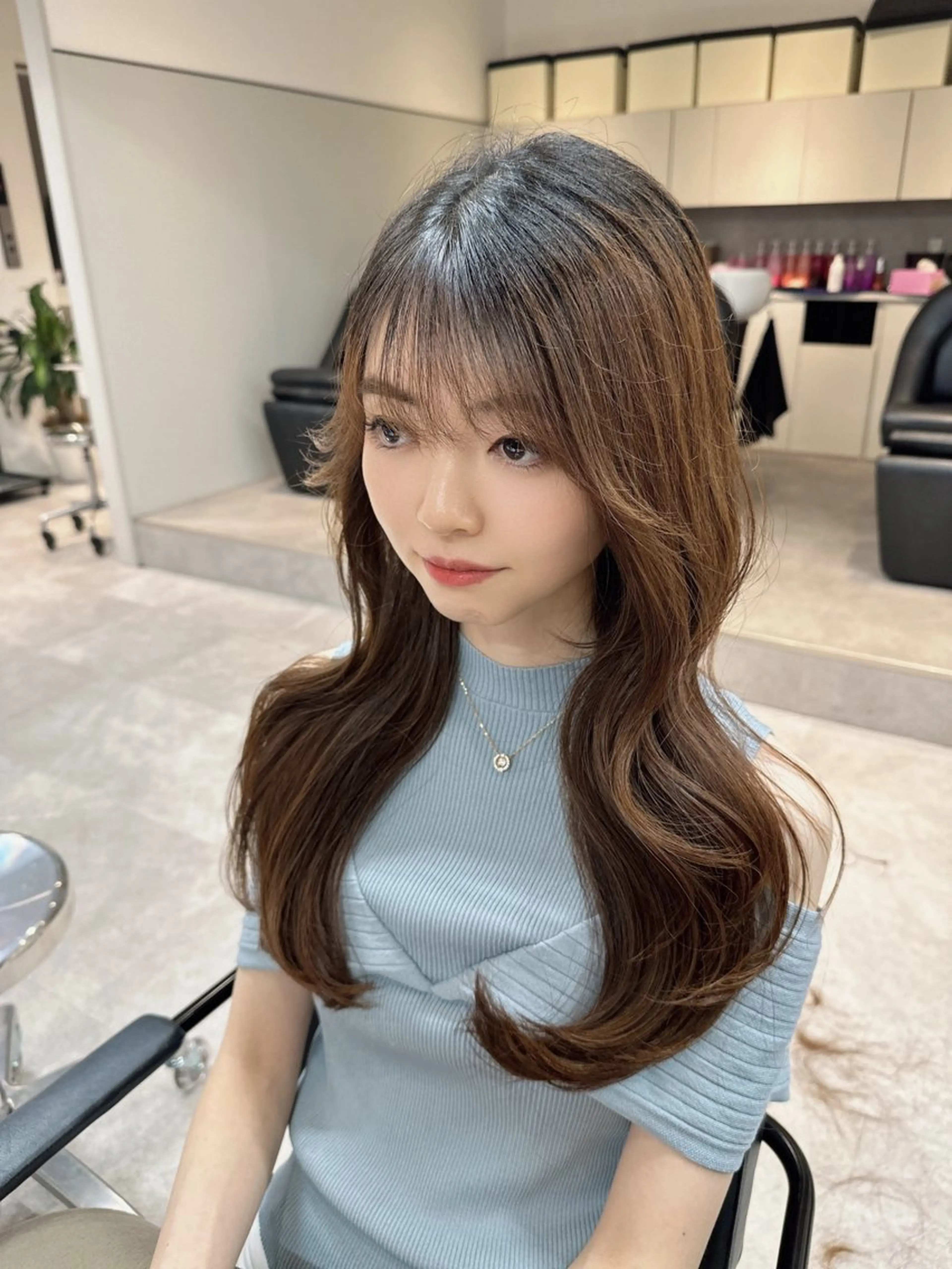 ロング くびれヘア 韓国風ヘア レイヤーカット 透明感カラー🩵 レイヤーカット/韓国のヘアスタイル