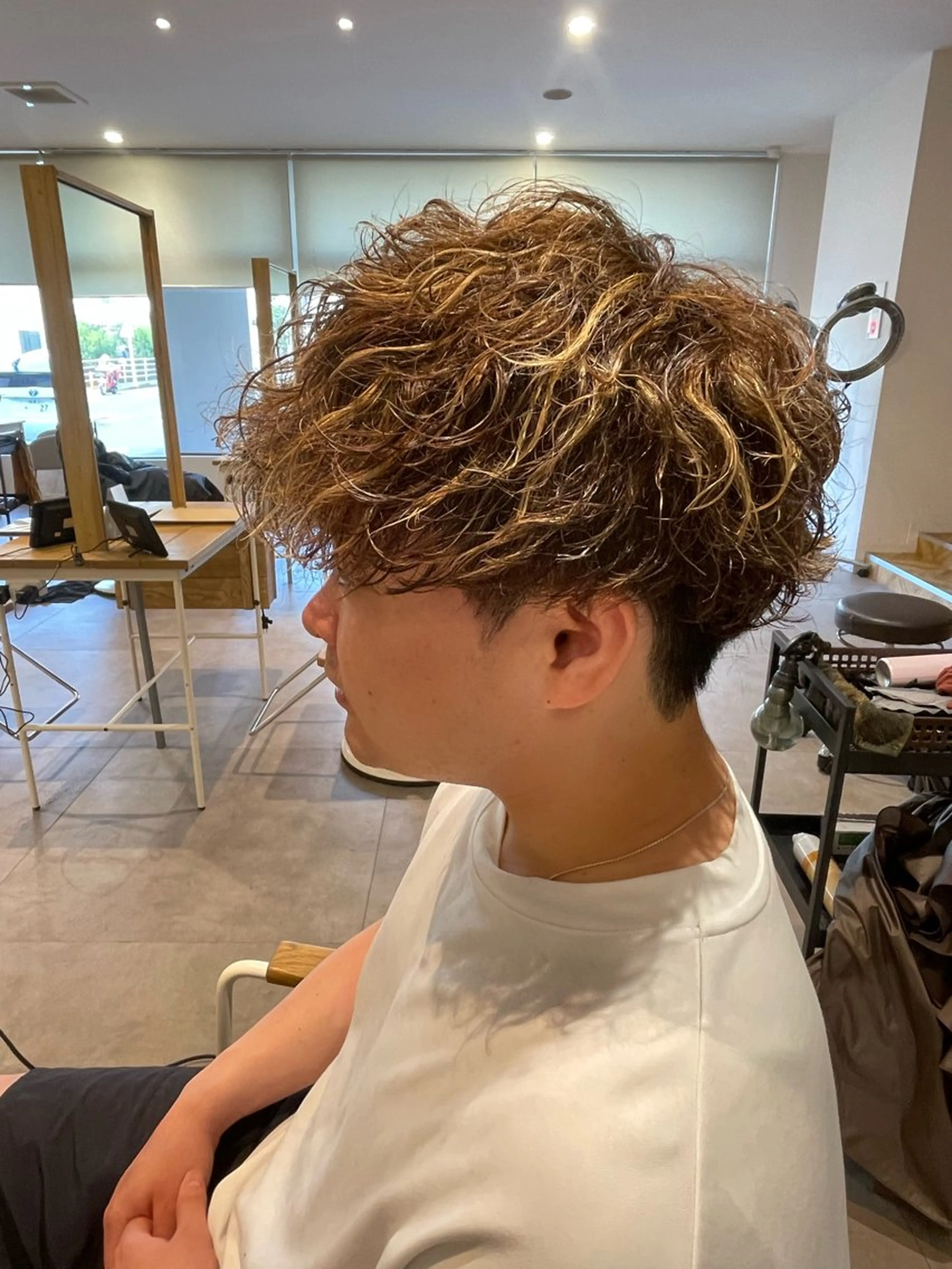 ミディアム カット パーマ 樋口 令惟のヘアスタイル