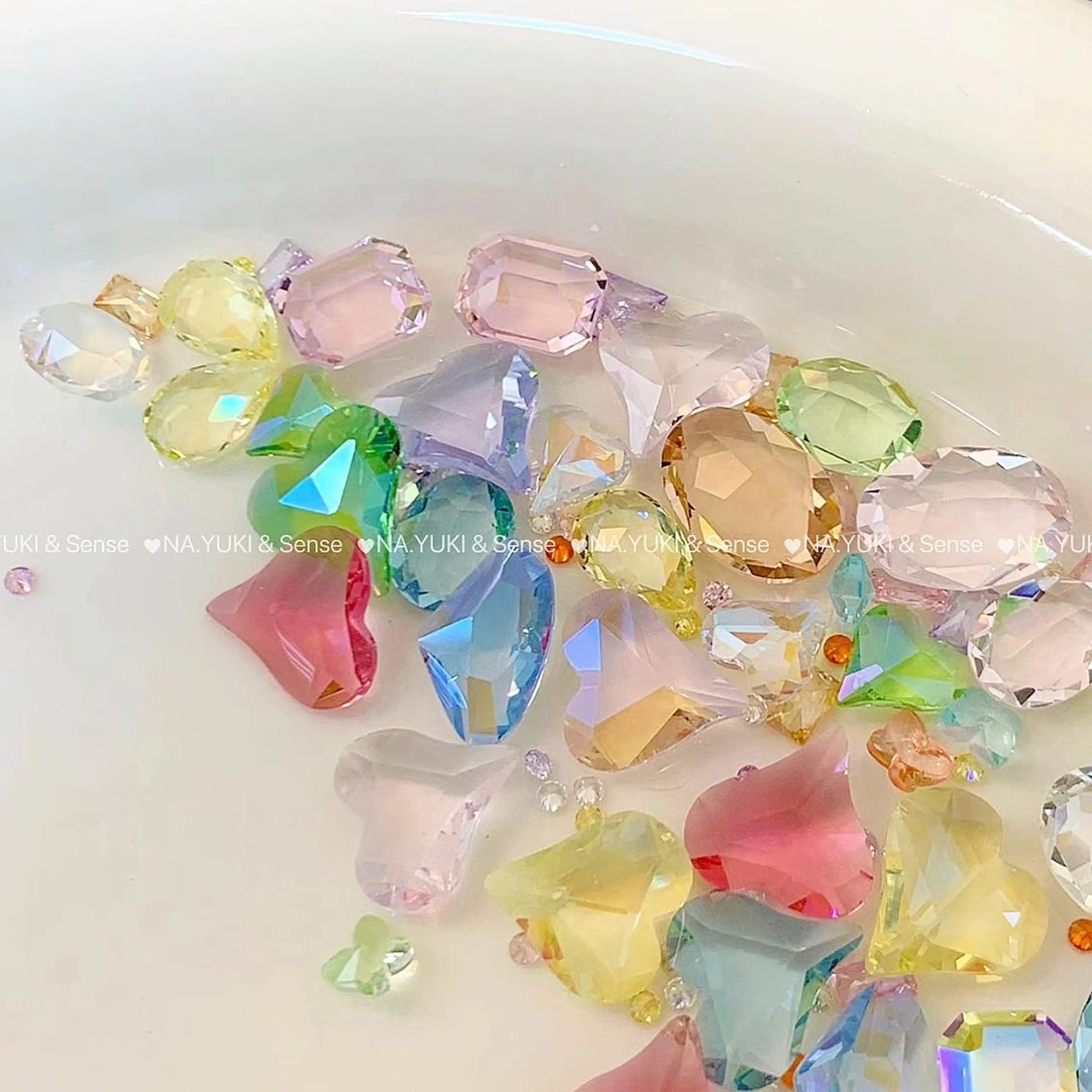 ネイル ハンドネイル ハンドケア Kurieitibu 🍬Byu~tīのネイルデザイン