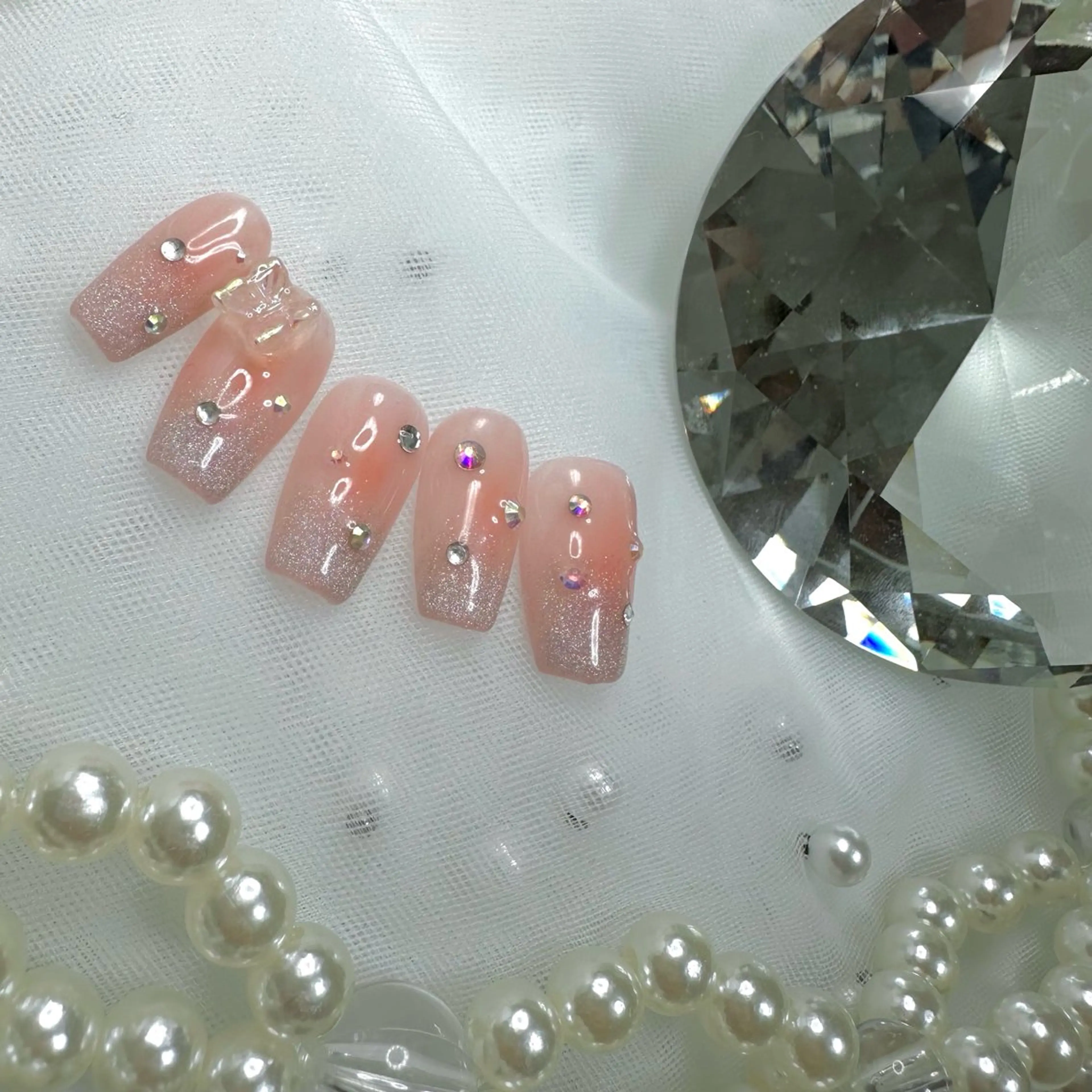 ネイル オーロラネイル チークネイル ストーンネイル ハンドネイル PON nailのネイルデザイン