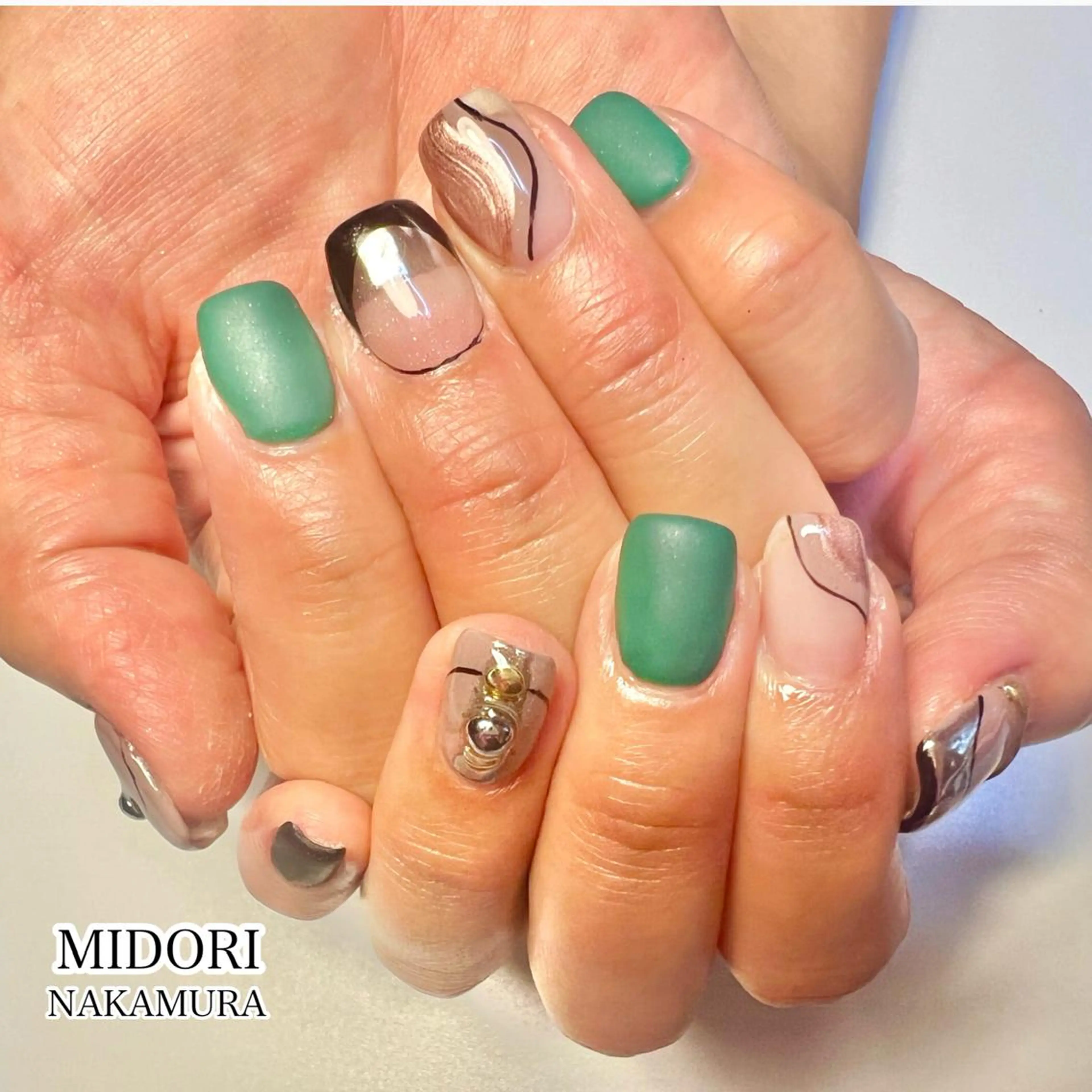 ネイル 中村 翠のネイルデザイン