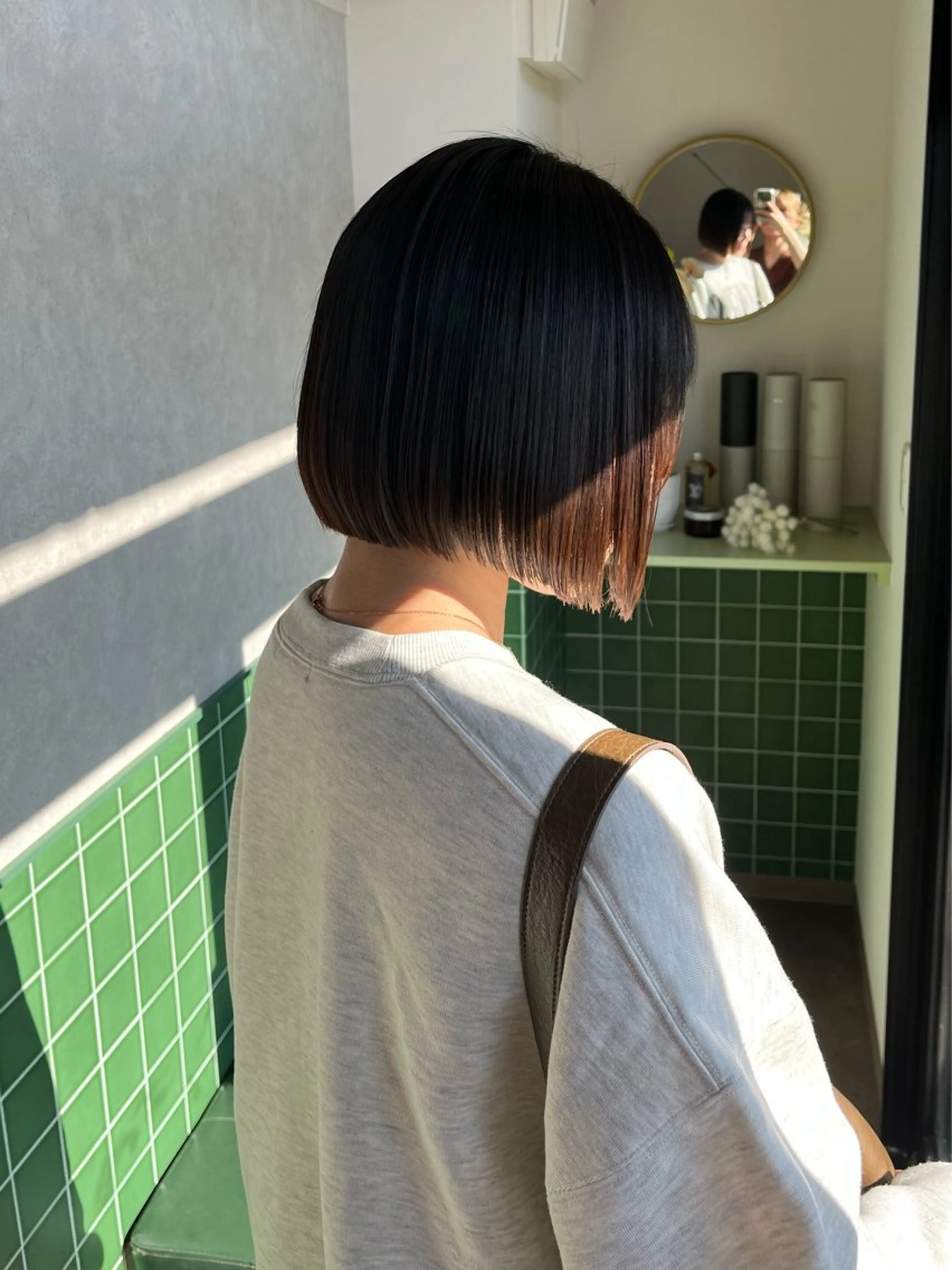 ショート ボブ 縮毛矯正 カット 本木下朋花/髪質 改善×ダブルカラーのヘアスタイル