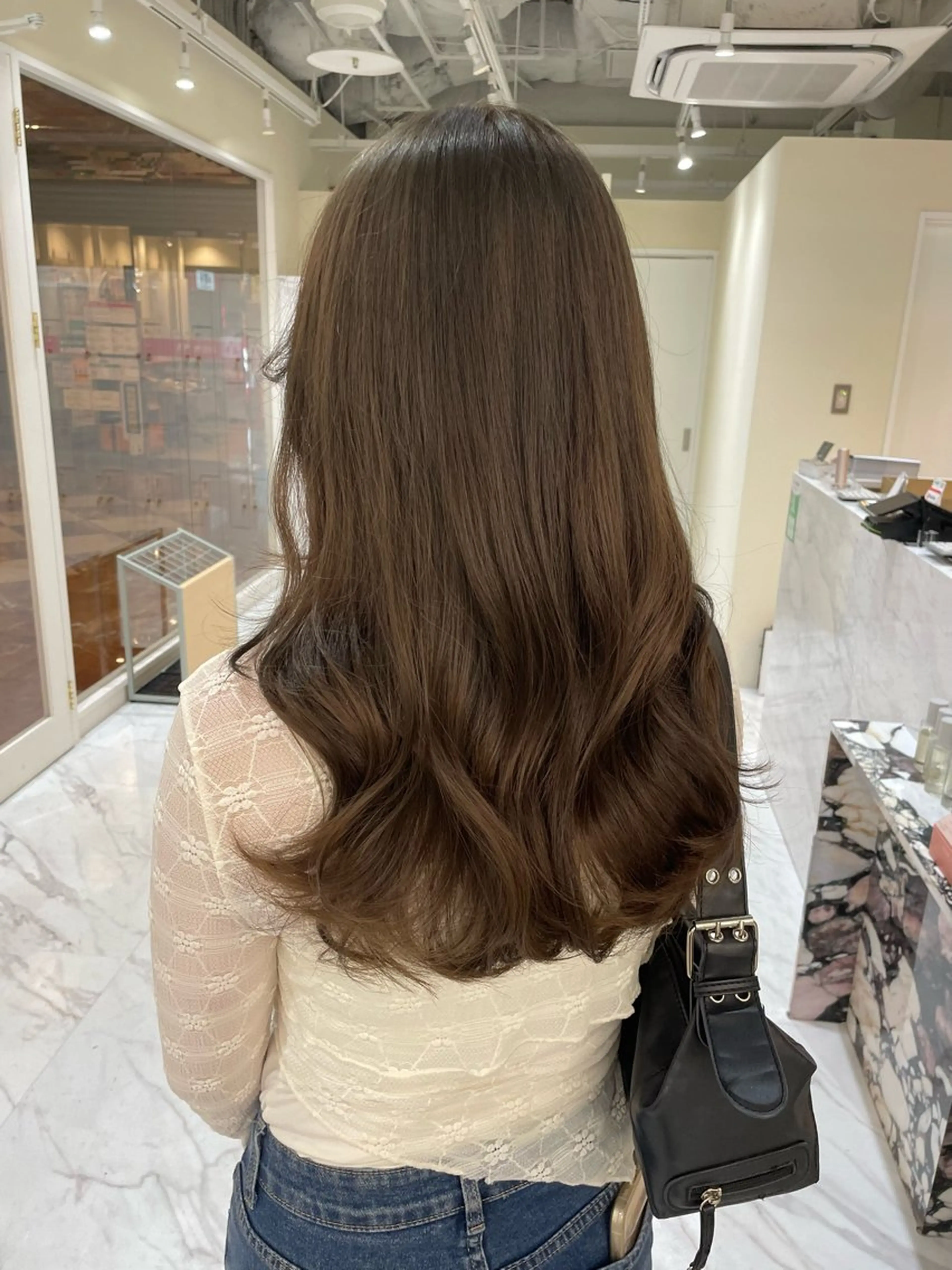 ロング カラー ヘアアレンジ アッシュ ベージュカラー ブリーチ ブラウンカラー ダブルカラー カット ヘアカラー トリートメント maoブリーチ無し 似合わせカラーのヘアスタイル