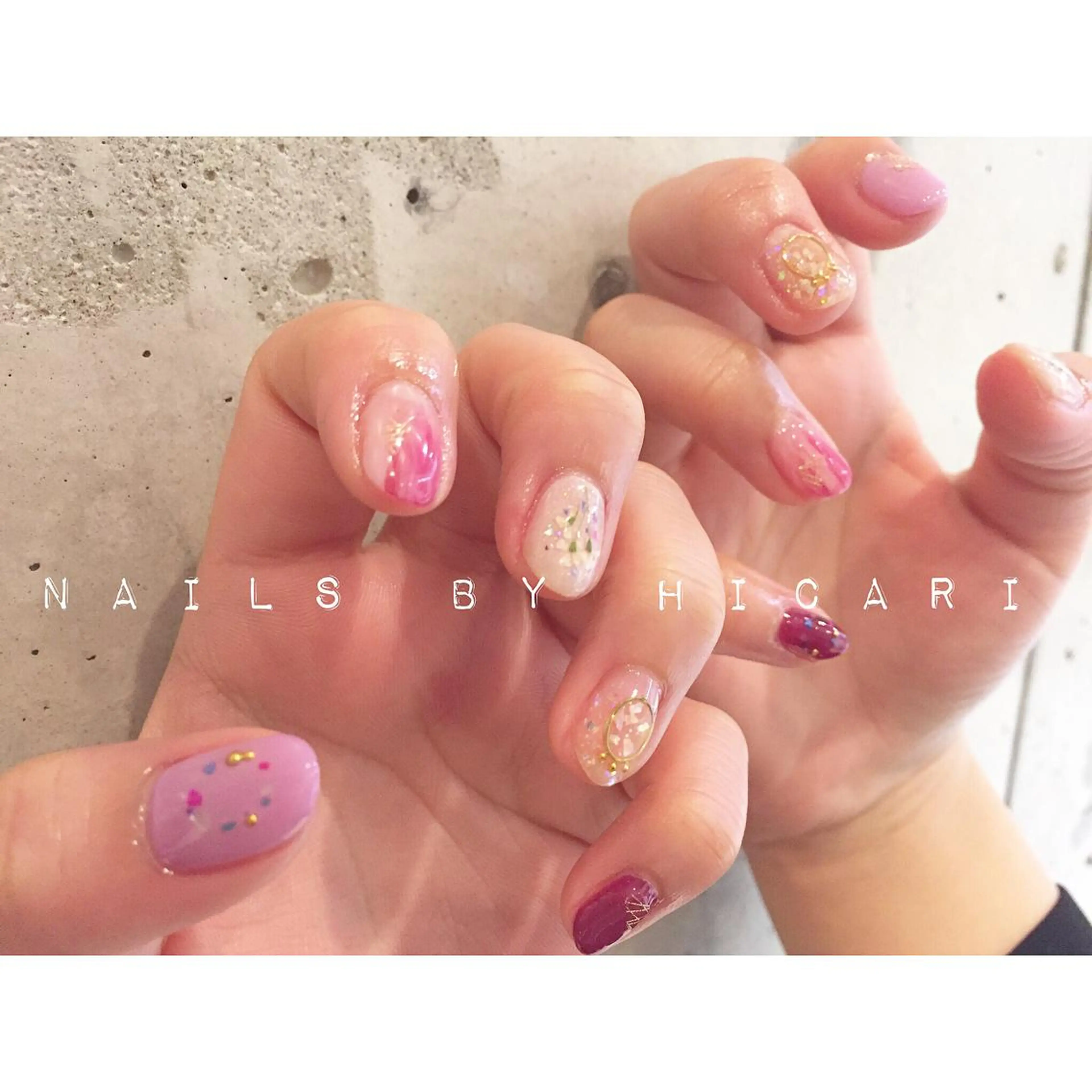 ショート カラー ネイル マツエク・マツパ ジェルネイル ニュアンスネイル パラジェル illum hicariのネイルデザイン