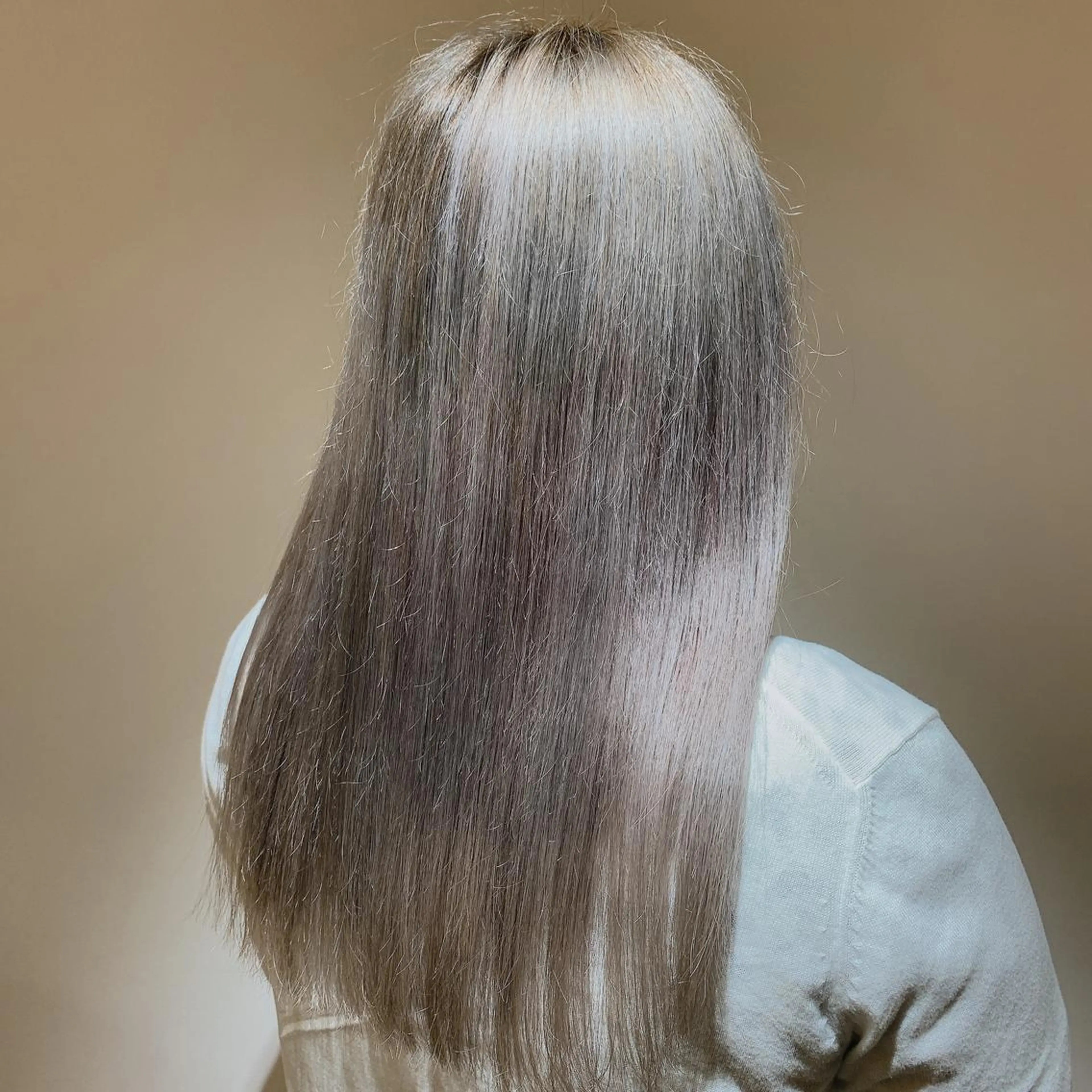 セミロング カラー ブリーチ 中島 直哉のヘアスタイル