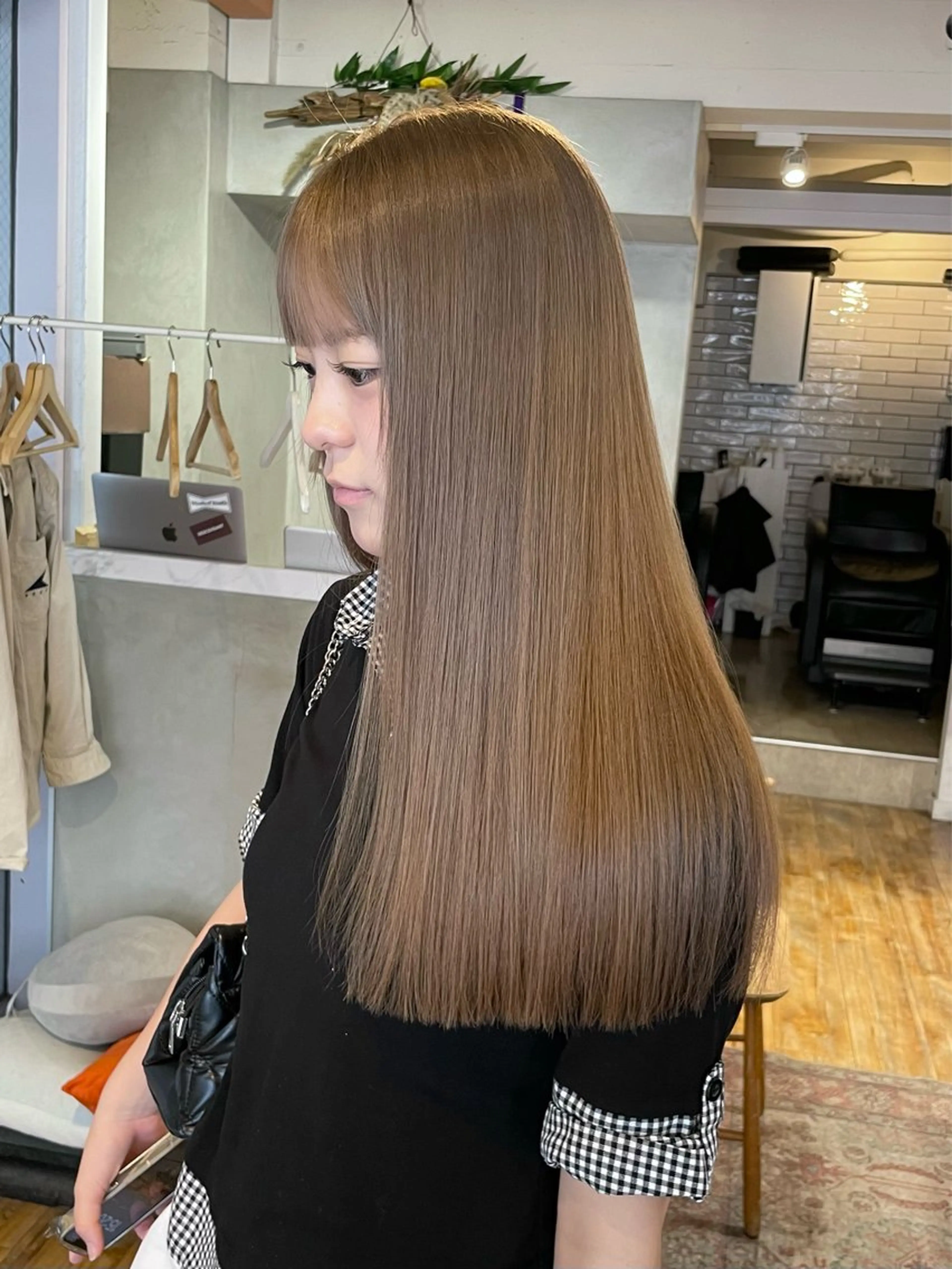 ロング カラー カット ヘアカラー akane .のヘアスタイル