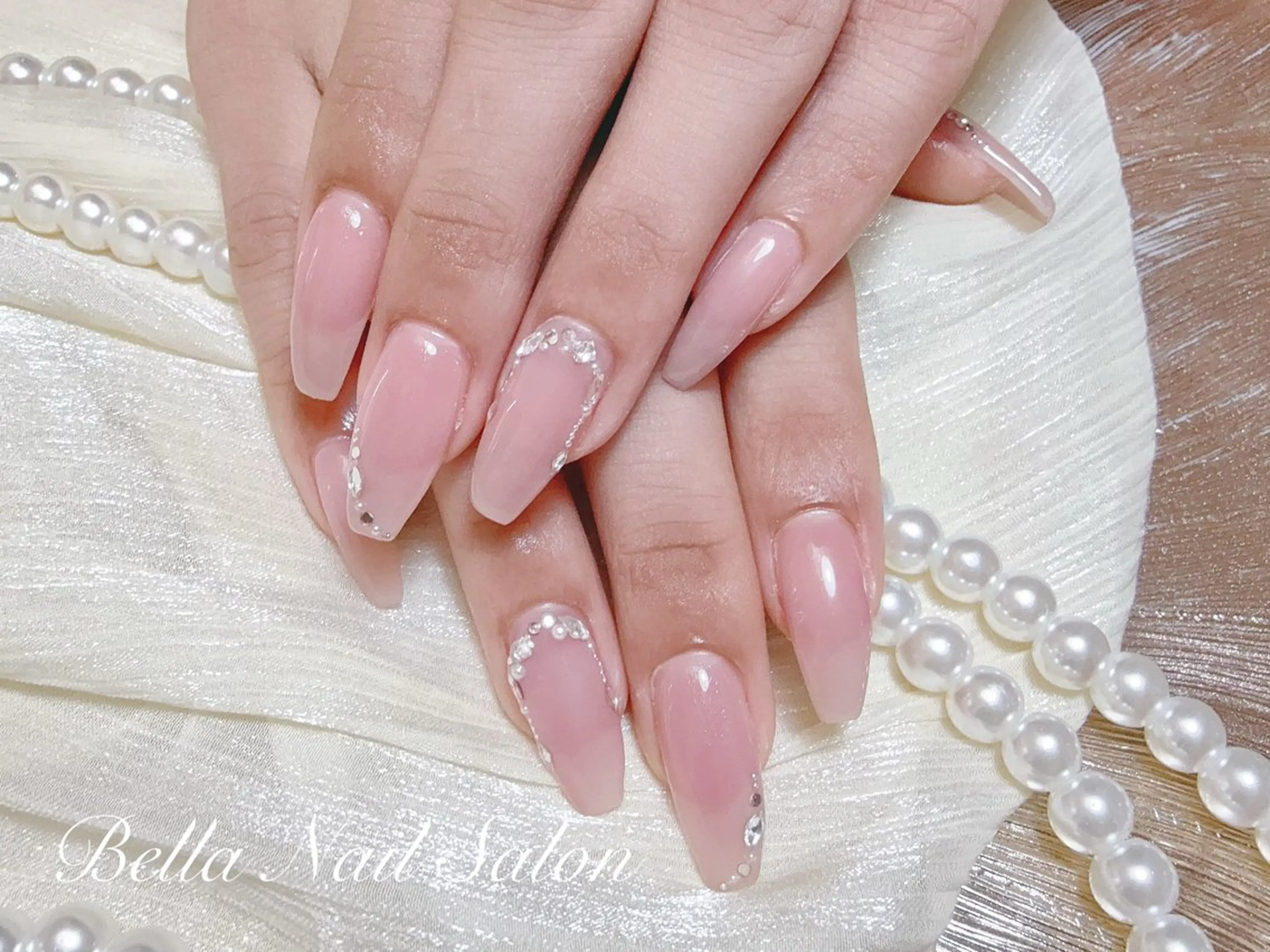 ネイル ハンドネイル Bella Nail Salonパラジェルのネイルデザイン
