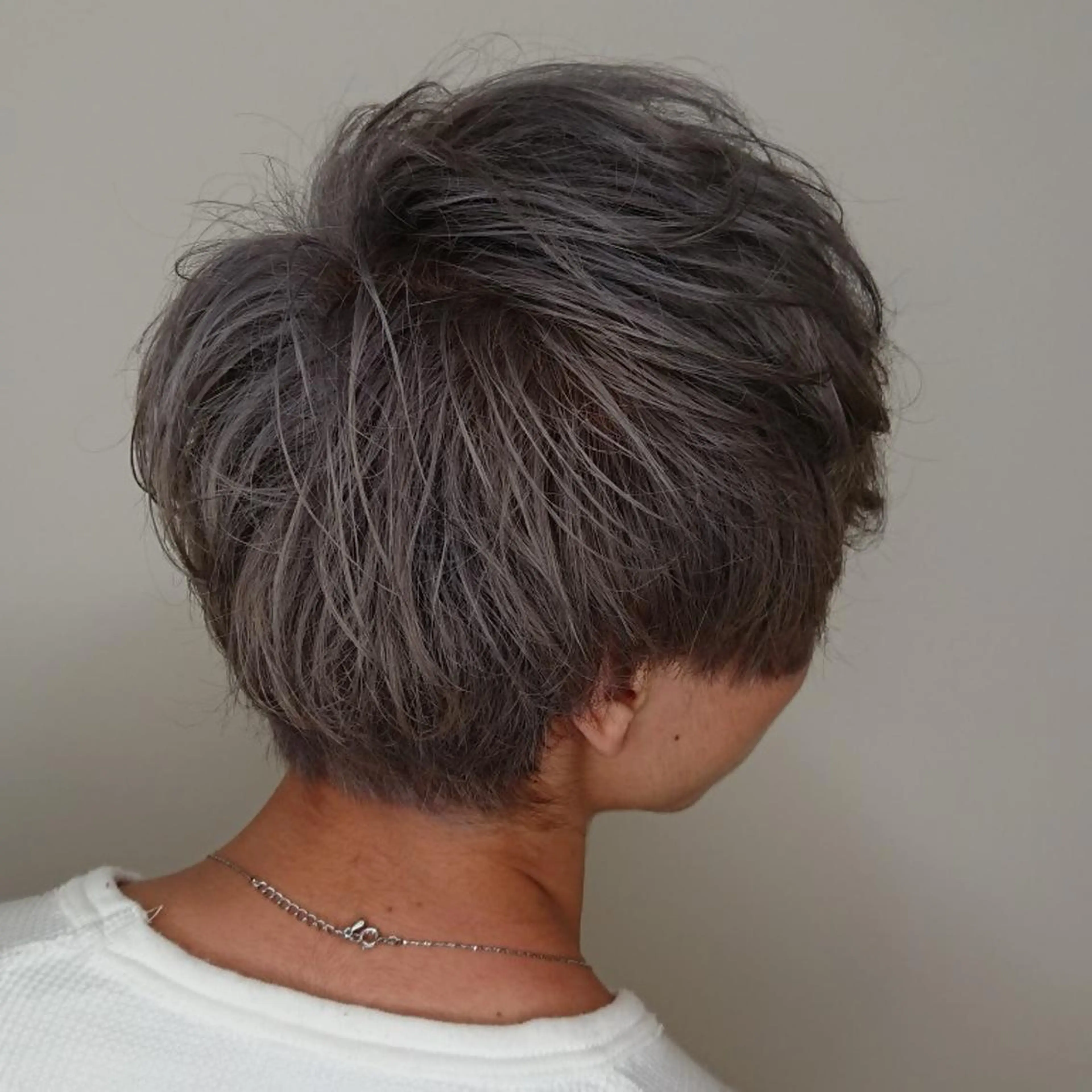 メンズ カラー ヘアアレンジ ダブルカラー シルバー カット ヘアカラー ブリーチ/ヘアケア/ 艶髪/イギチハルのヘアスタイル