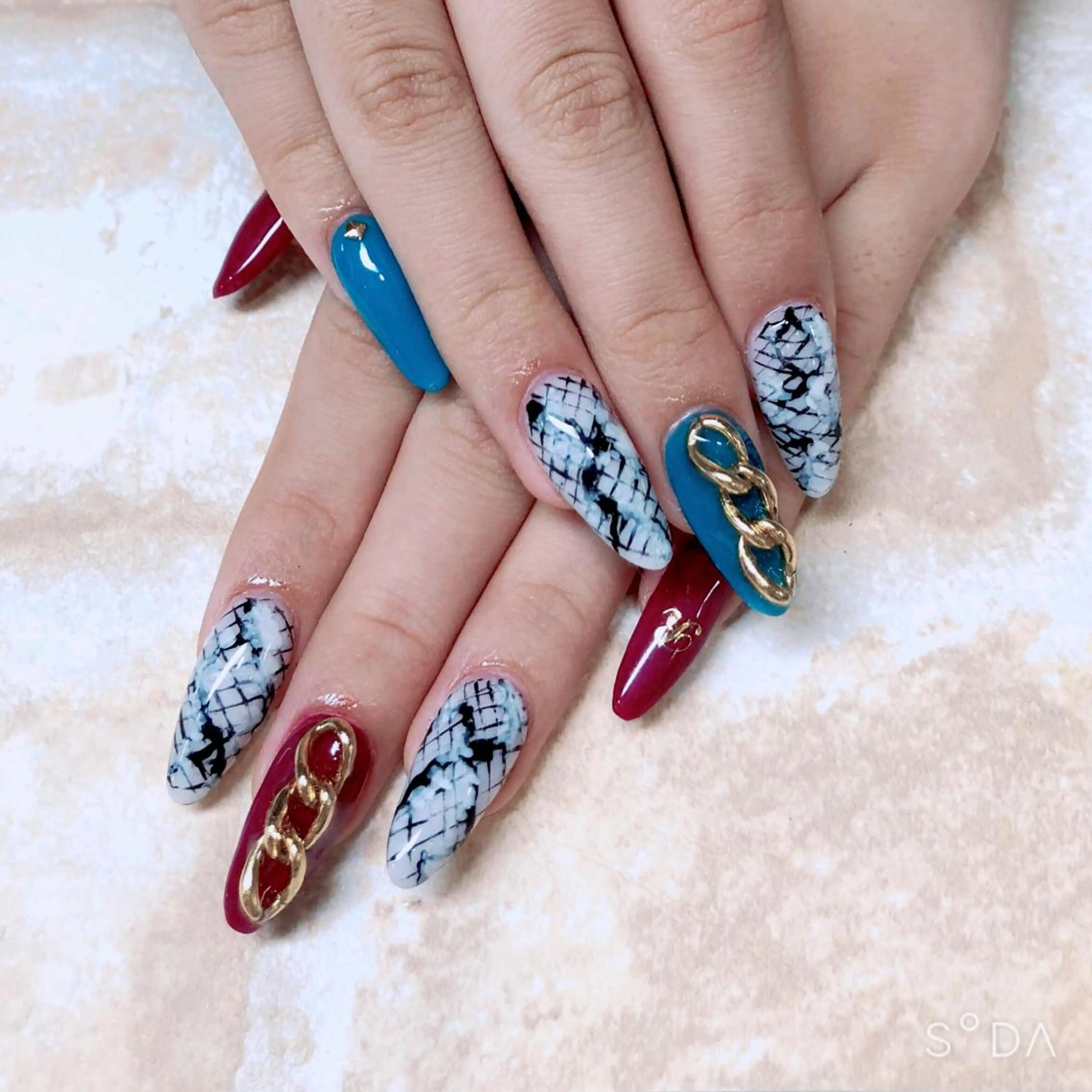 ネイル private nailsalon Reethi Rah所属・リーティラ HIROKAのネイルデザイン