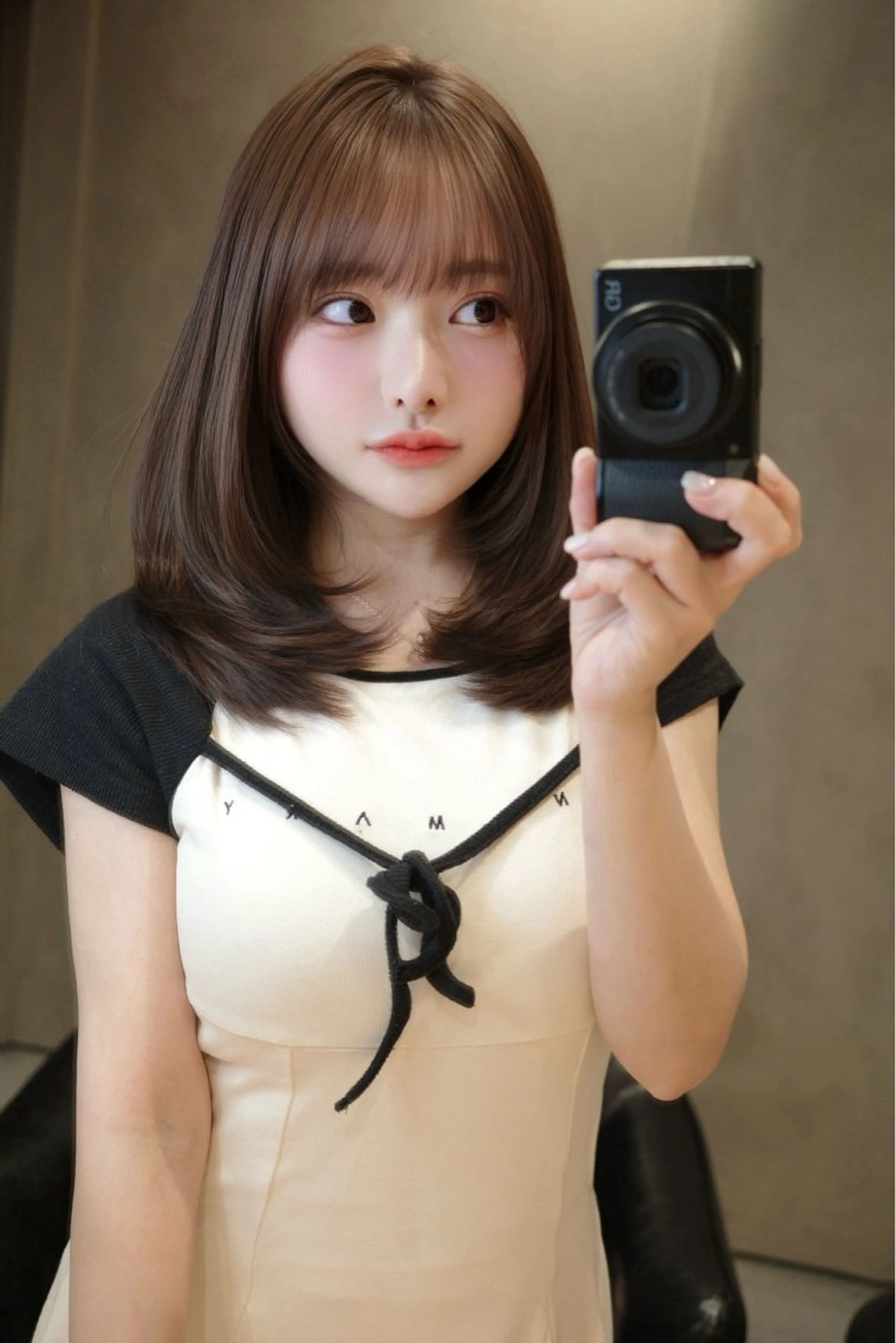 セミロング レイヤーカット 似合わせカット 美顔形成｜酒井 ｜青山のヘアスタイル