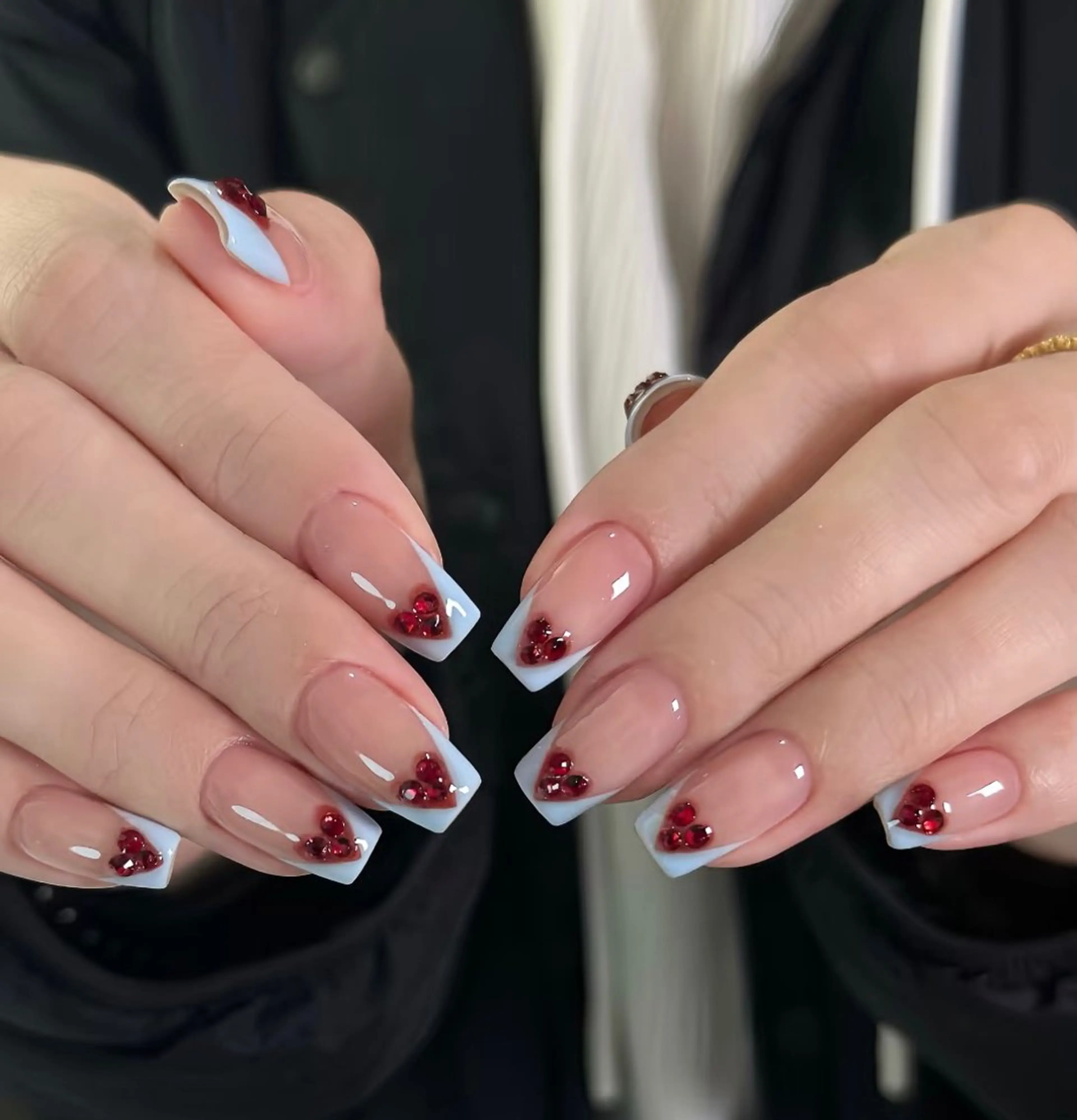 ネイル チークネイル フレンチネイル ジェルネイル ガーリー キラキラネイル ハンドネイル 高橋 雪のネイルデザイン